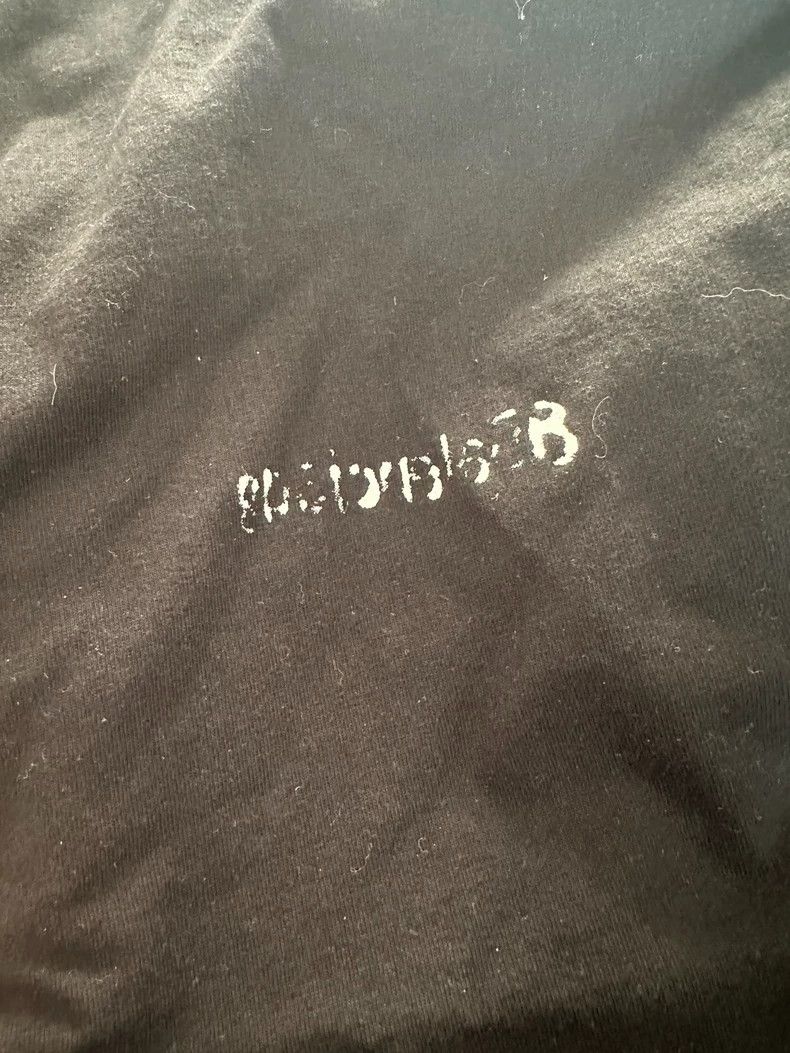 Balenciaga Balenciaga Size M Front Doodle Letter, Back Blurred Letter Size US M / EU 48-50 / 2 - 8 Thumbnail