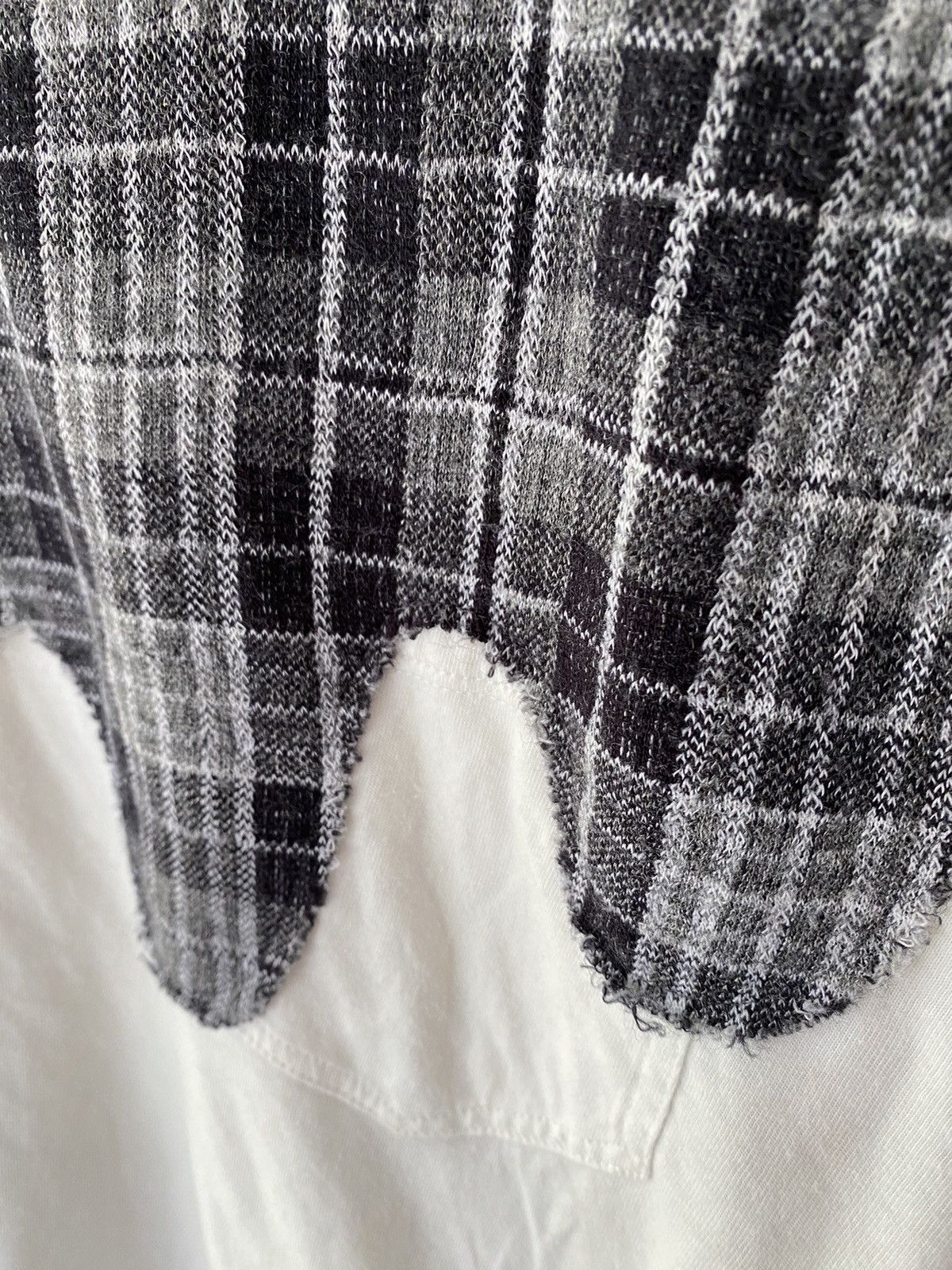 Comme des Garcons Homme AW11 Comme Des Garcons X Desertic Liquid Tartan rebuild tee Size US S / EU 44-46 / 1 - 6 Thumbnail