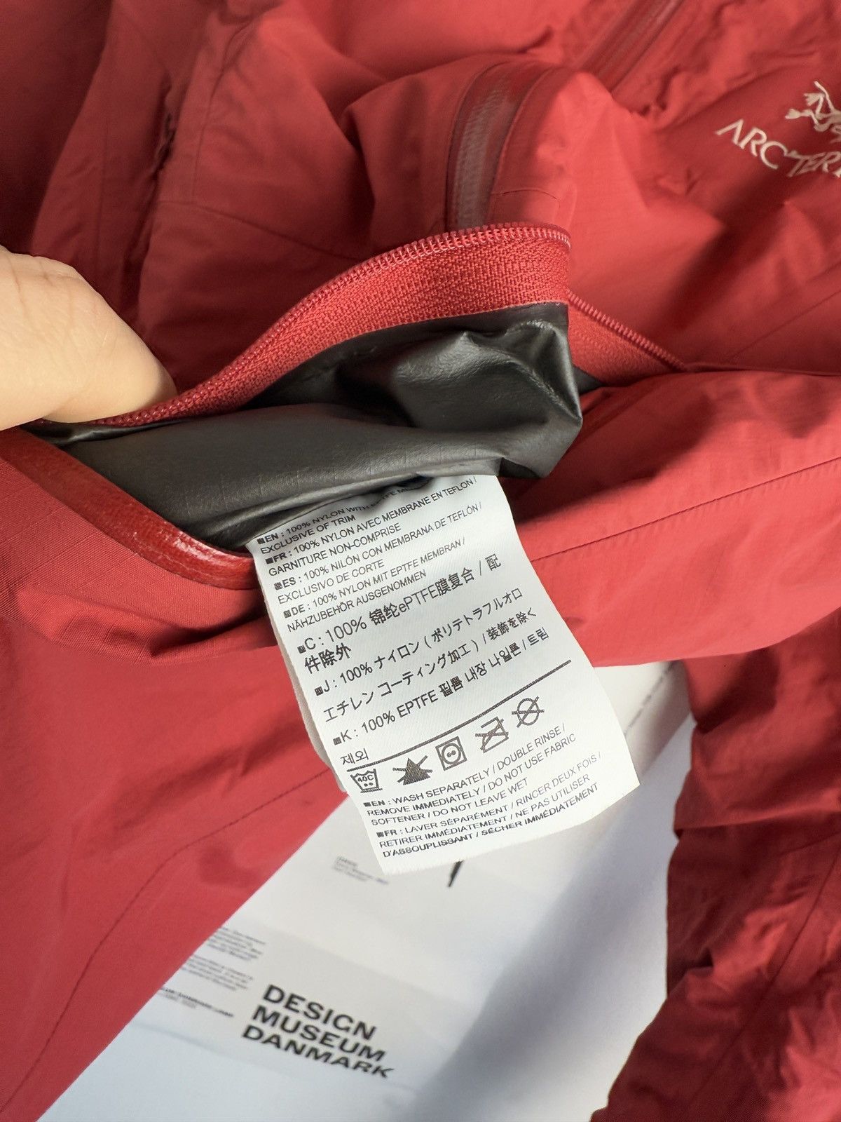 Arc'teryx × Goretex Arc’teryx Beta LT gore-tex hardshell raincoat jacket M gorp Size M / US 6-8 / IT 42-44 - 9 Thumbnail