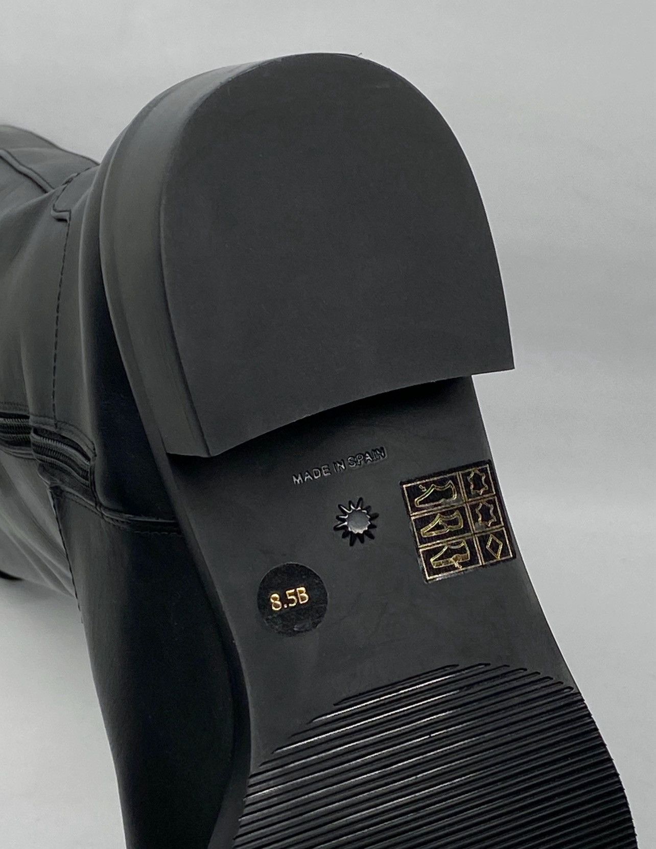 Stuart Weitzman Stuart Weitzman Maverick Knee High Leather Boots size 8.5 Size US 8.5 / IT 38.5 - 16 Thumbnail