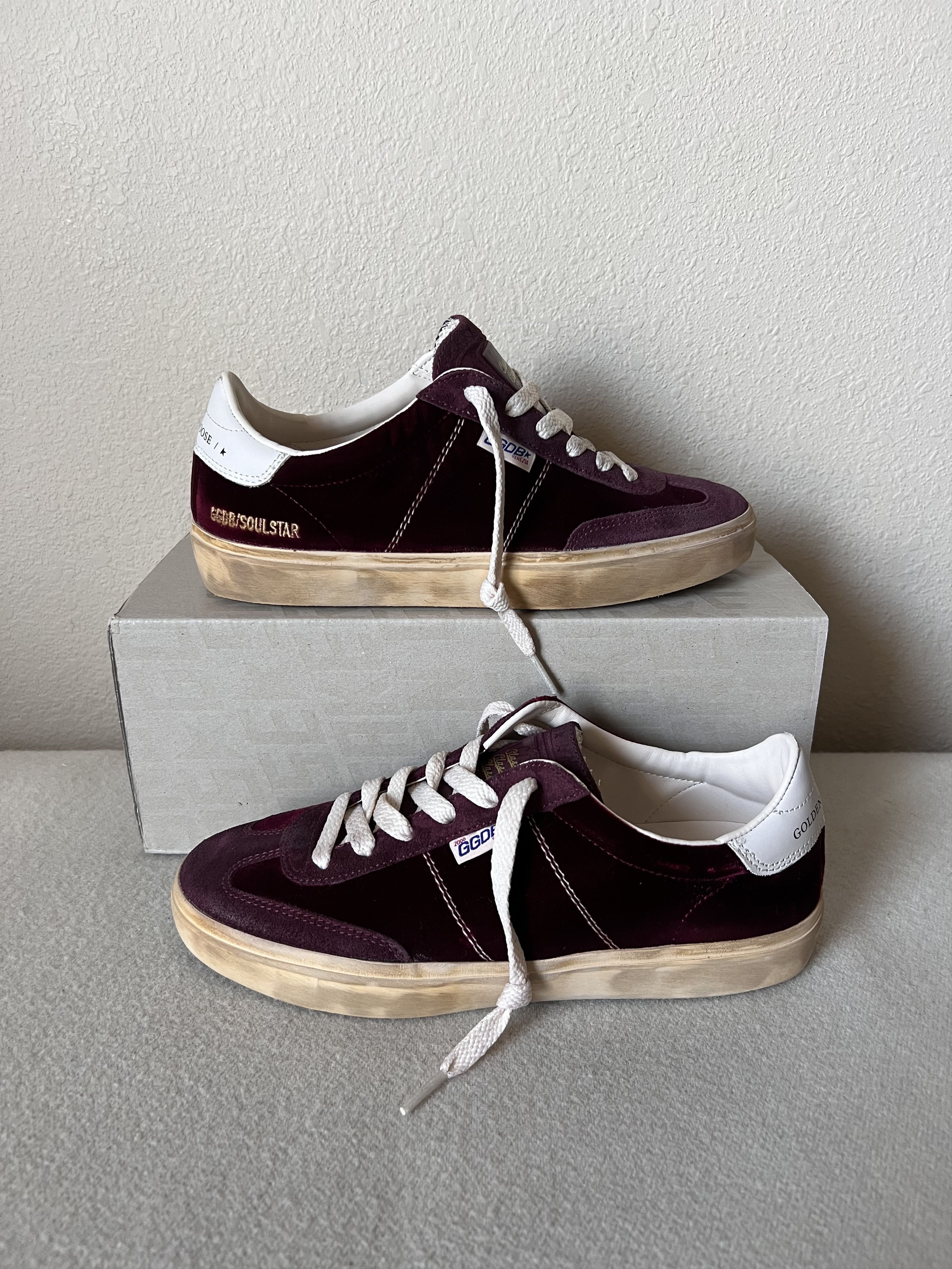 Golden Goose Golden Goose Velvet Soul Star Sneakers in Bordeaux Size US 7 / IT 37 - 2 Thumbnail