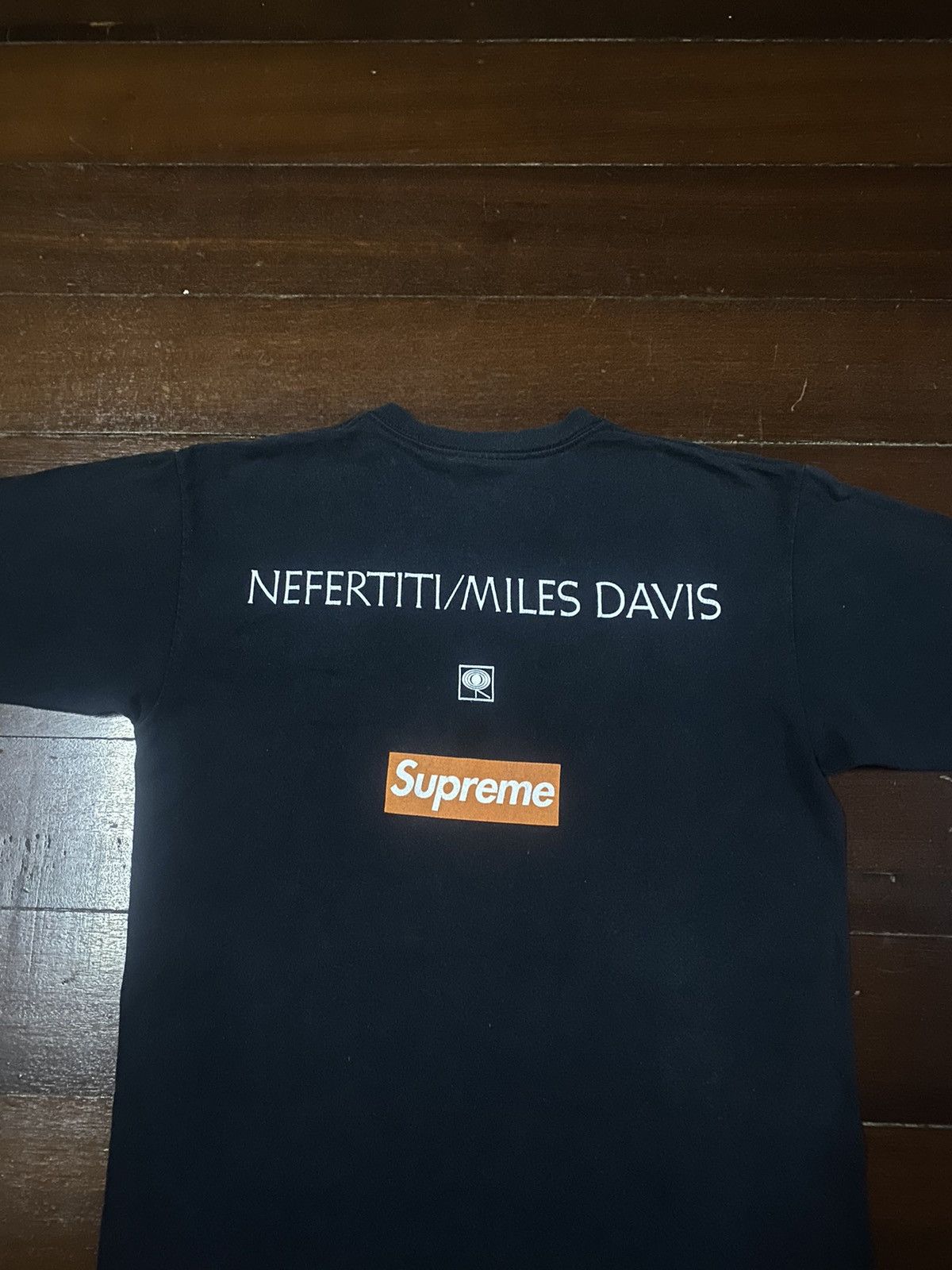Supreme Vintage supreme miles davis nefertiti photo tee Size US M / EU 48-50 / 2 - 6 Thumbnail