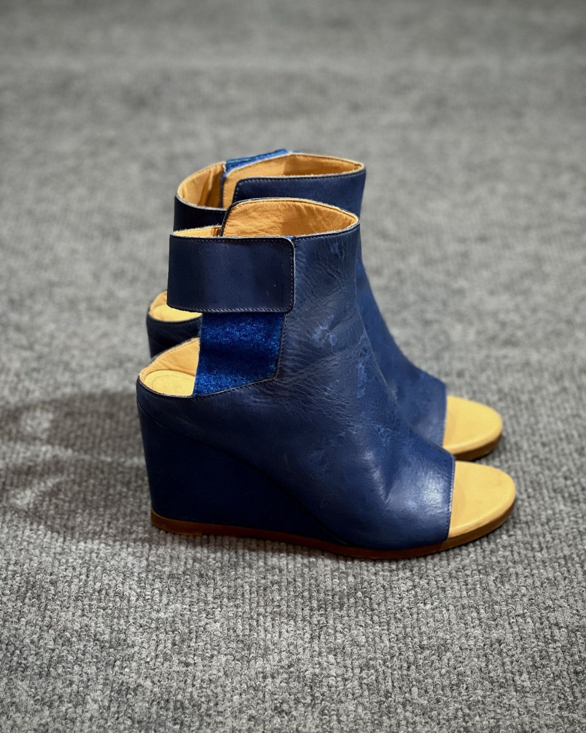 MM6 MM6 PARIS Maison Margiela Blue Leather Wedge Ankle Boot Size US 7 / IT 37 - 7 Thumbnail