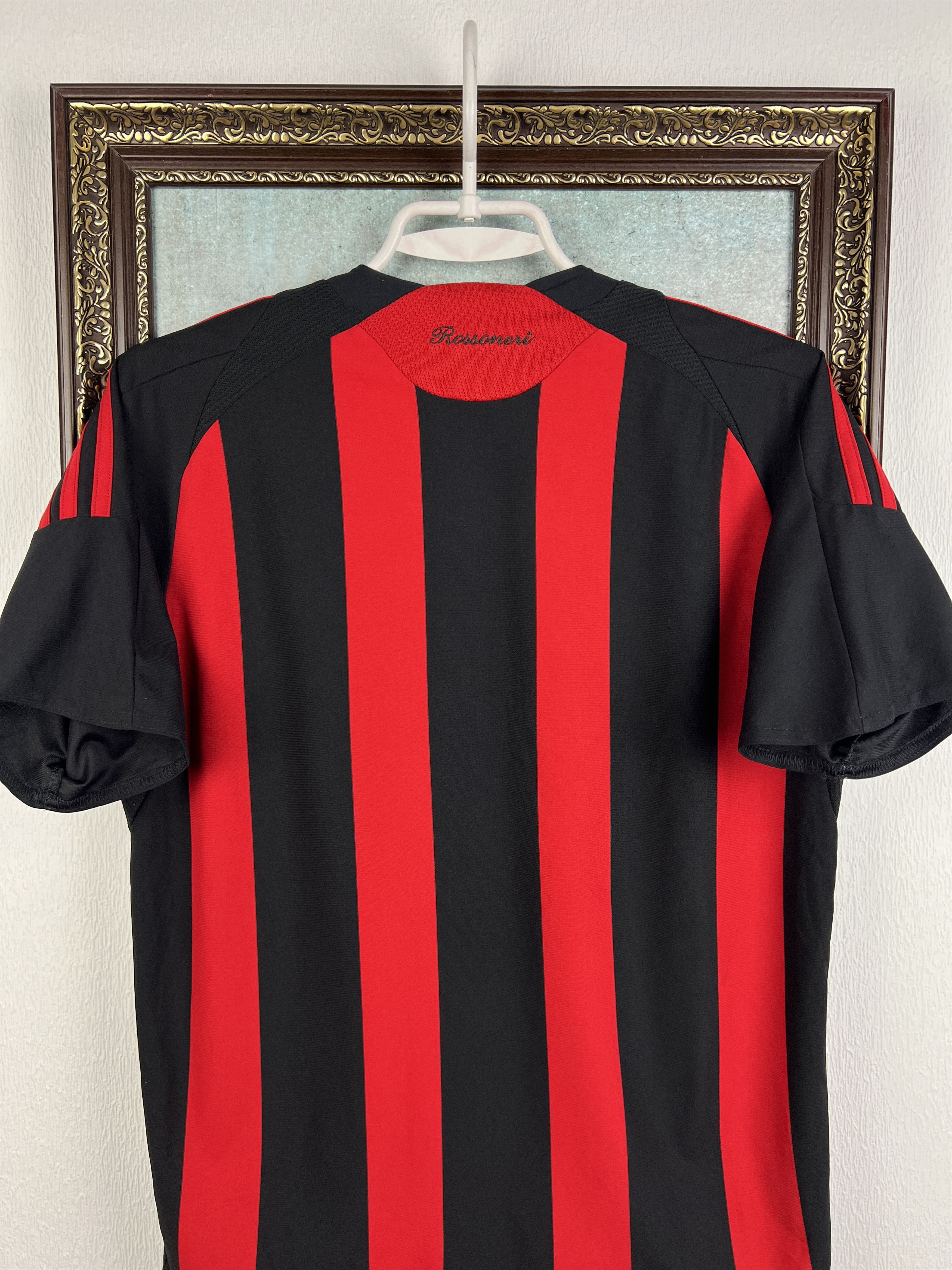Adidas AC Milan football shirt Soccer Maglia Jersey Size Boys L Size US XXS / EU 40 - 10 Thumbnail