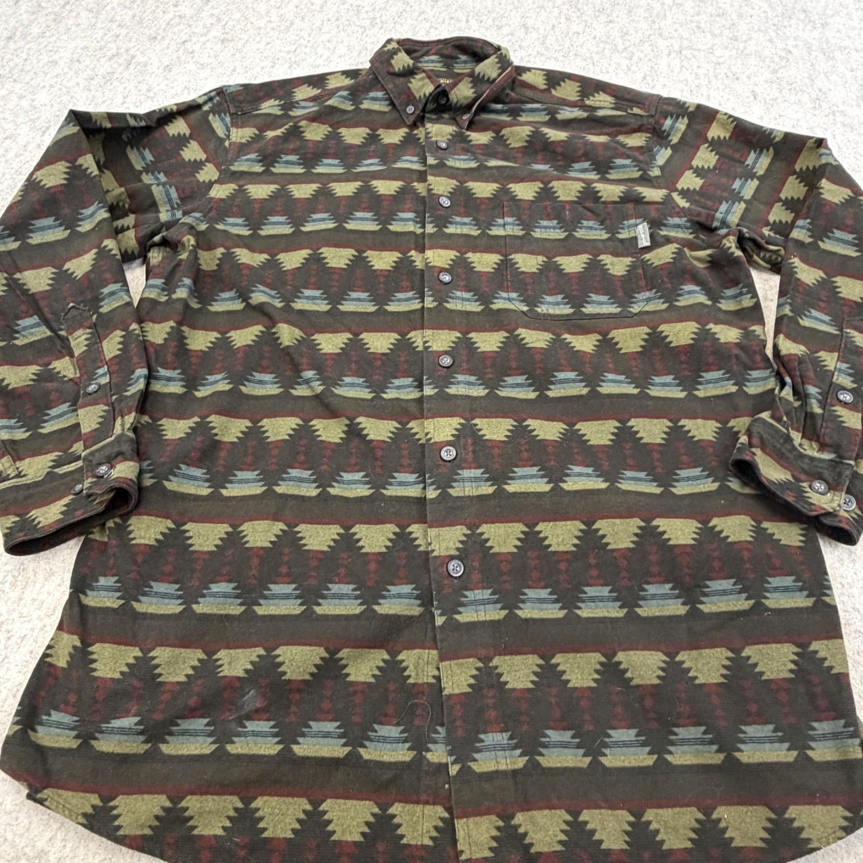 Vintage Woolrich Shirt Mens Large Green Flannel Button-Front Long Sleeve Geometric Southwest Aztec Outdoor Pockets Collared Button-Up - Mens Size US L / EU 52-54 / 3 - 2 Thumbnail