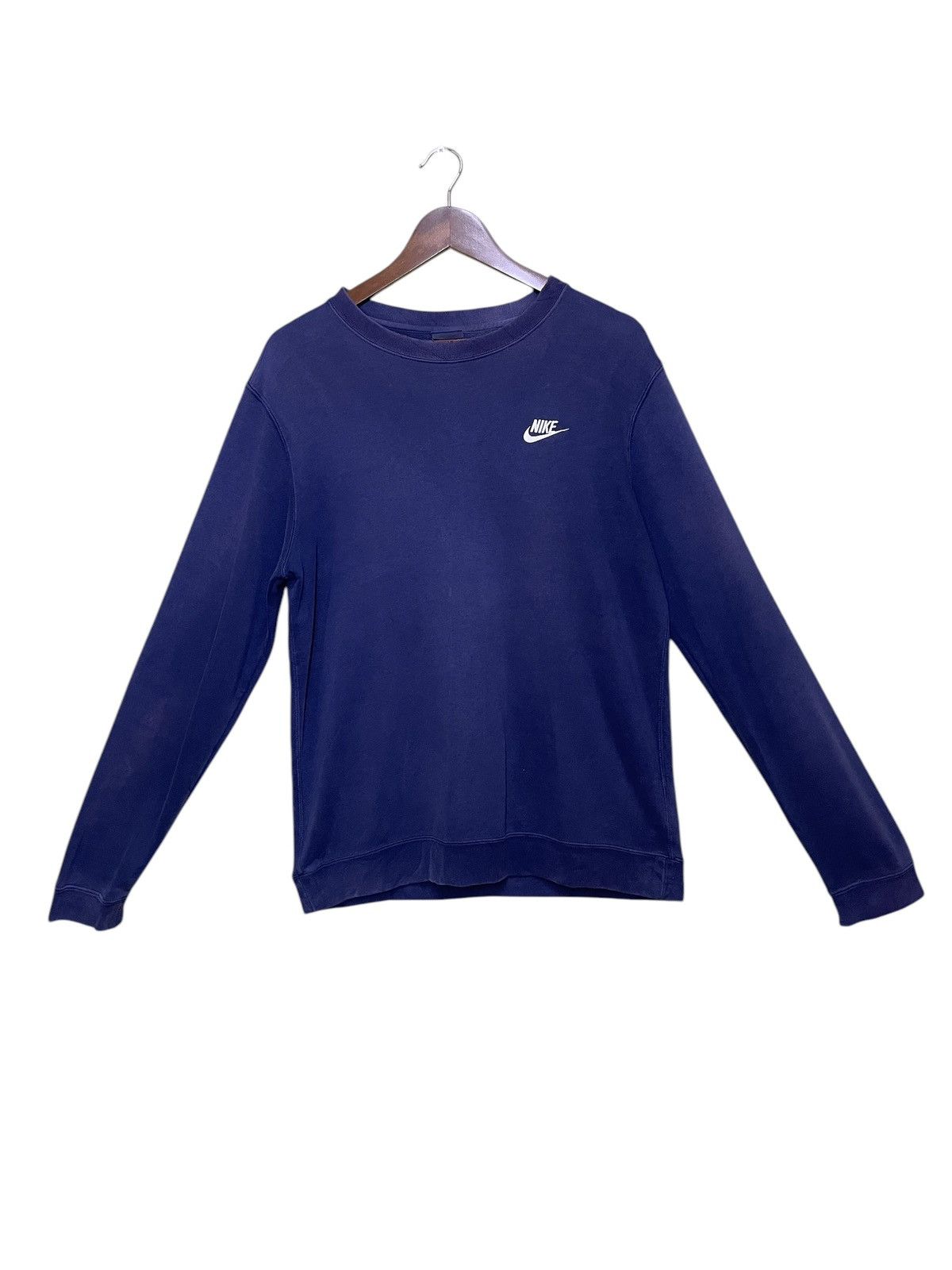 Other NIKE crewneck embroidered small logo sweatshirt size M Size US M / EU 48-50 / 2 - 1 Thumbnail