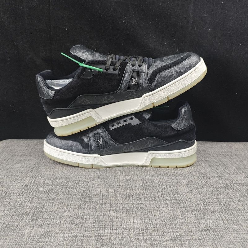 Louis Vuitton Louis Vuitton Trainer Low Top Fashion Sneakers - Size US 9.5 / EU 42-43 - 6 Thumbnail