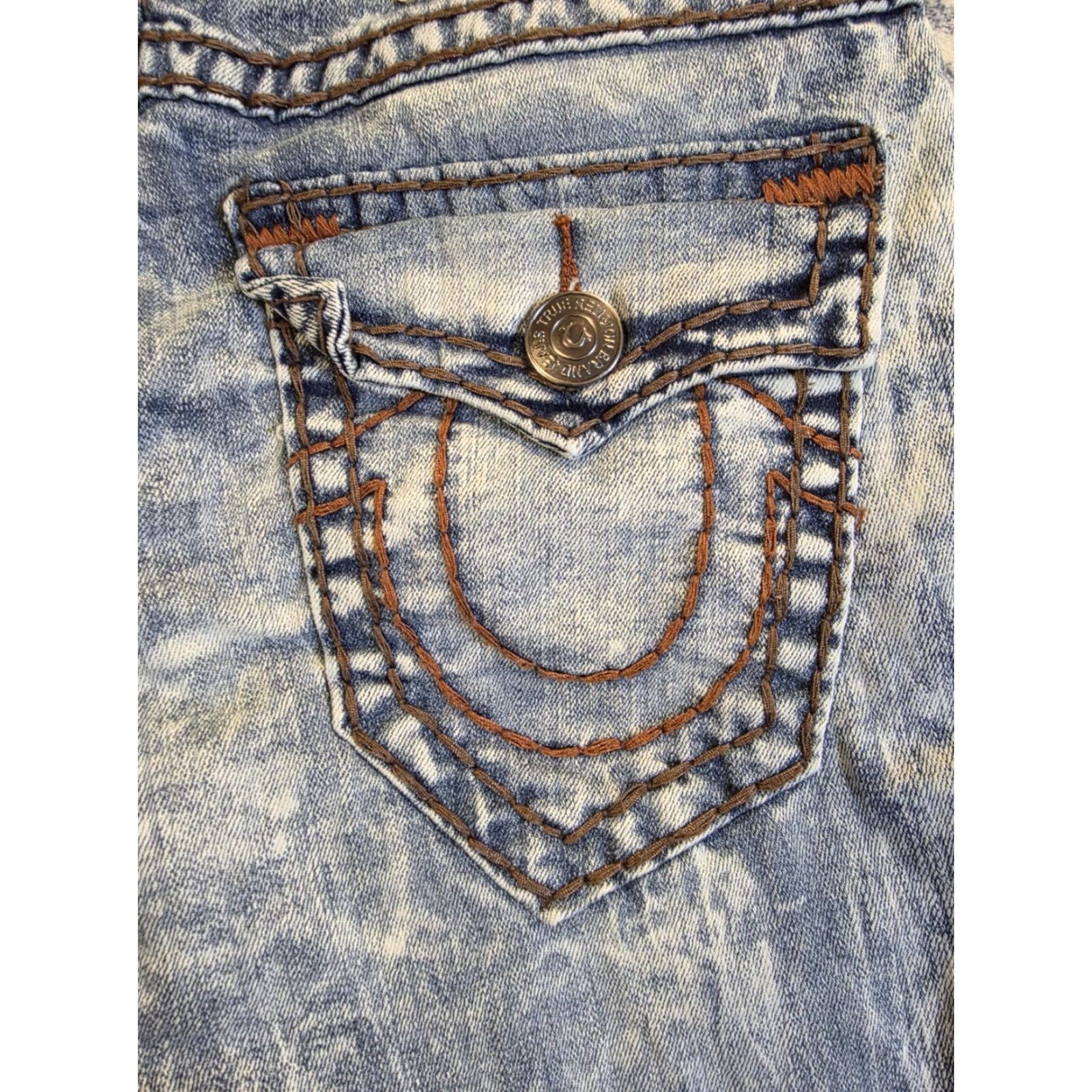 True Religion VINTAGE True Religion Rocco Relaxed Bermuda Shorts Men 29 Blue Acid Wash Flap Pocket Embroidered Logo Pockets USA Hip Hop Summer 29 Mens Size US 29 - 4 Thumbnail