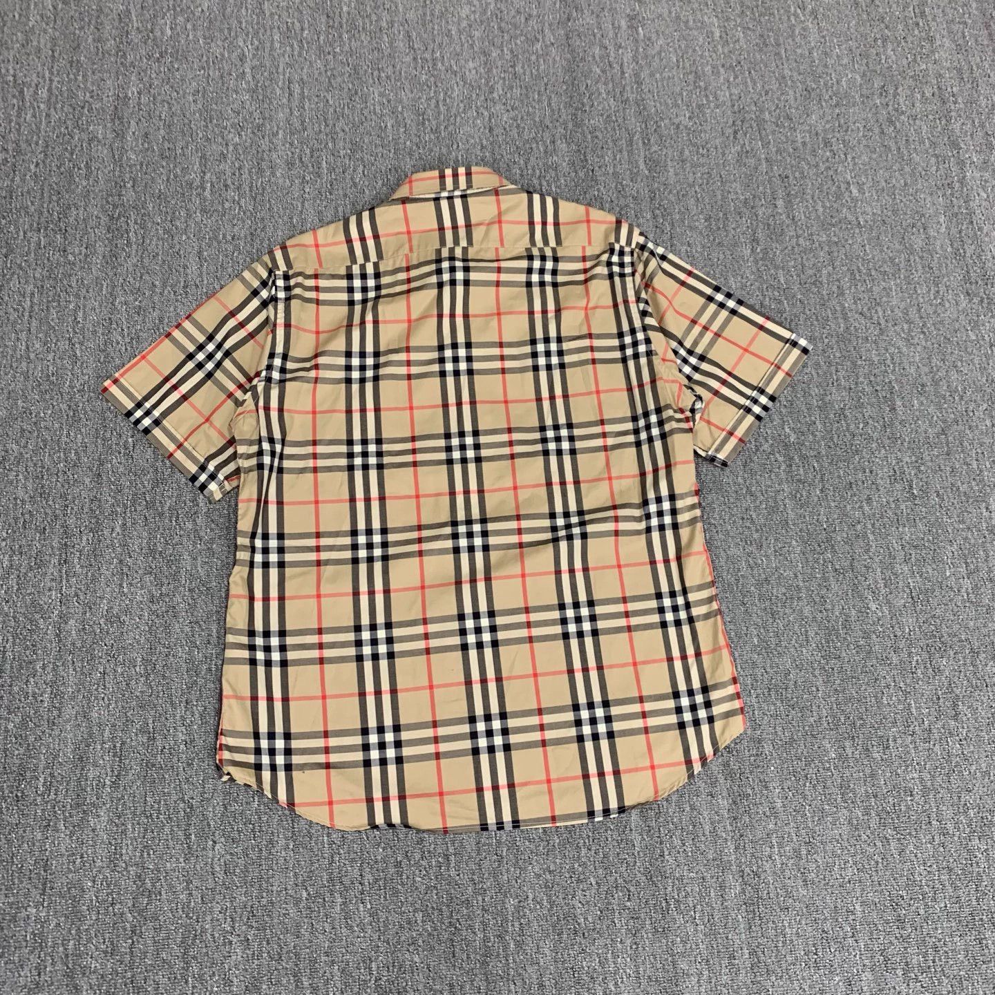 Burberry Burberry Brown Short Sleeve Shirt XL 95 New Collar Stain Size US XL / EU 56 / 4 - 2 Thumbnail
