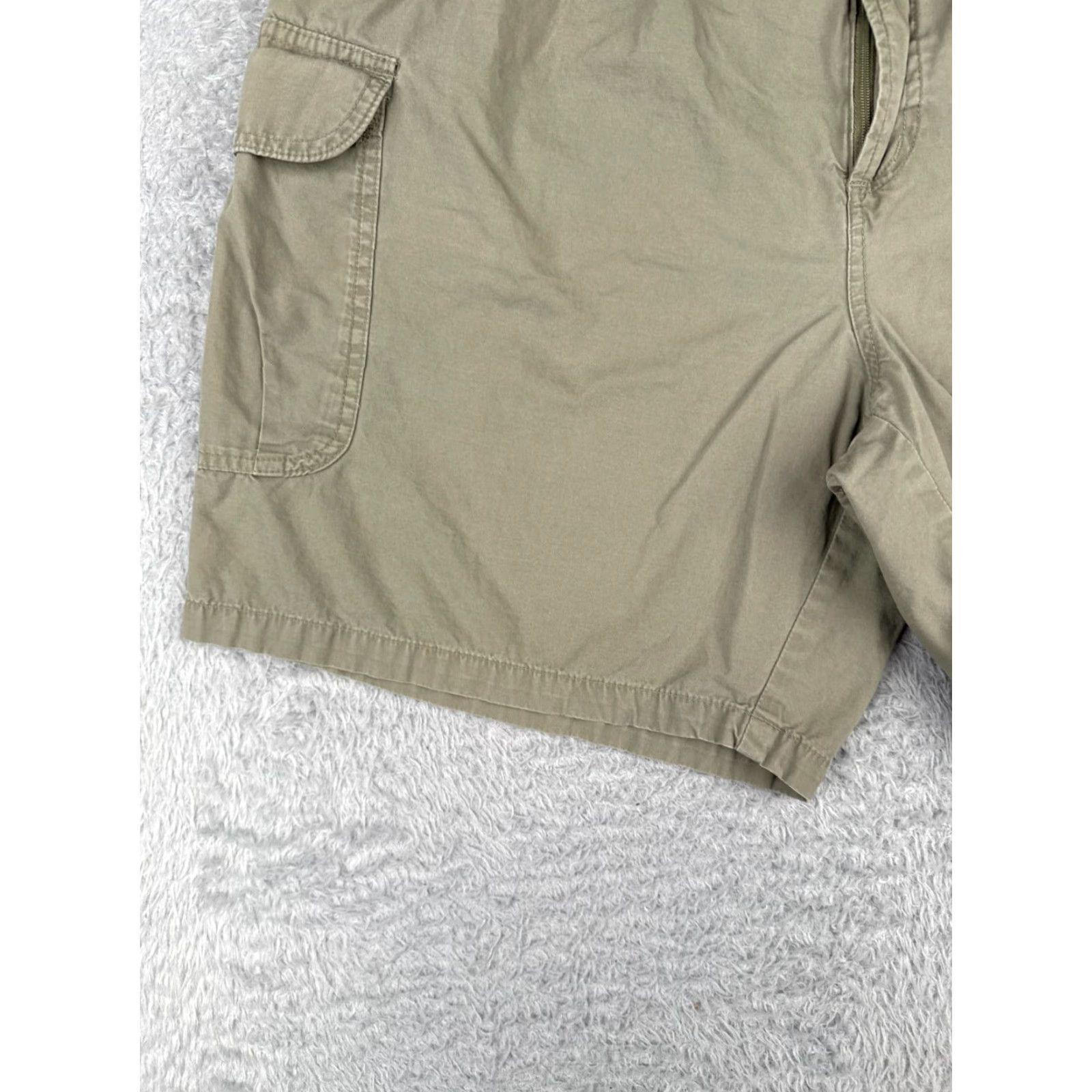 Vintage VINTAGE Columbia Shorts Men 36 Green Cargo 100% Cotton Waist Hike Camp 36x8 Green Cargo Pocket Mens Size US 36 / EU 52 - 3 Thumbnail