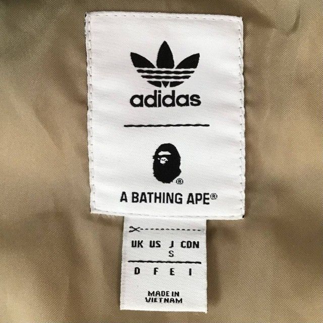 Adidas × Bape BAPE × Adidas Shark full zip hoodie Puffer Down Jacket APE Size US S / EU 44-46 / 1 - 9 Thumbnail