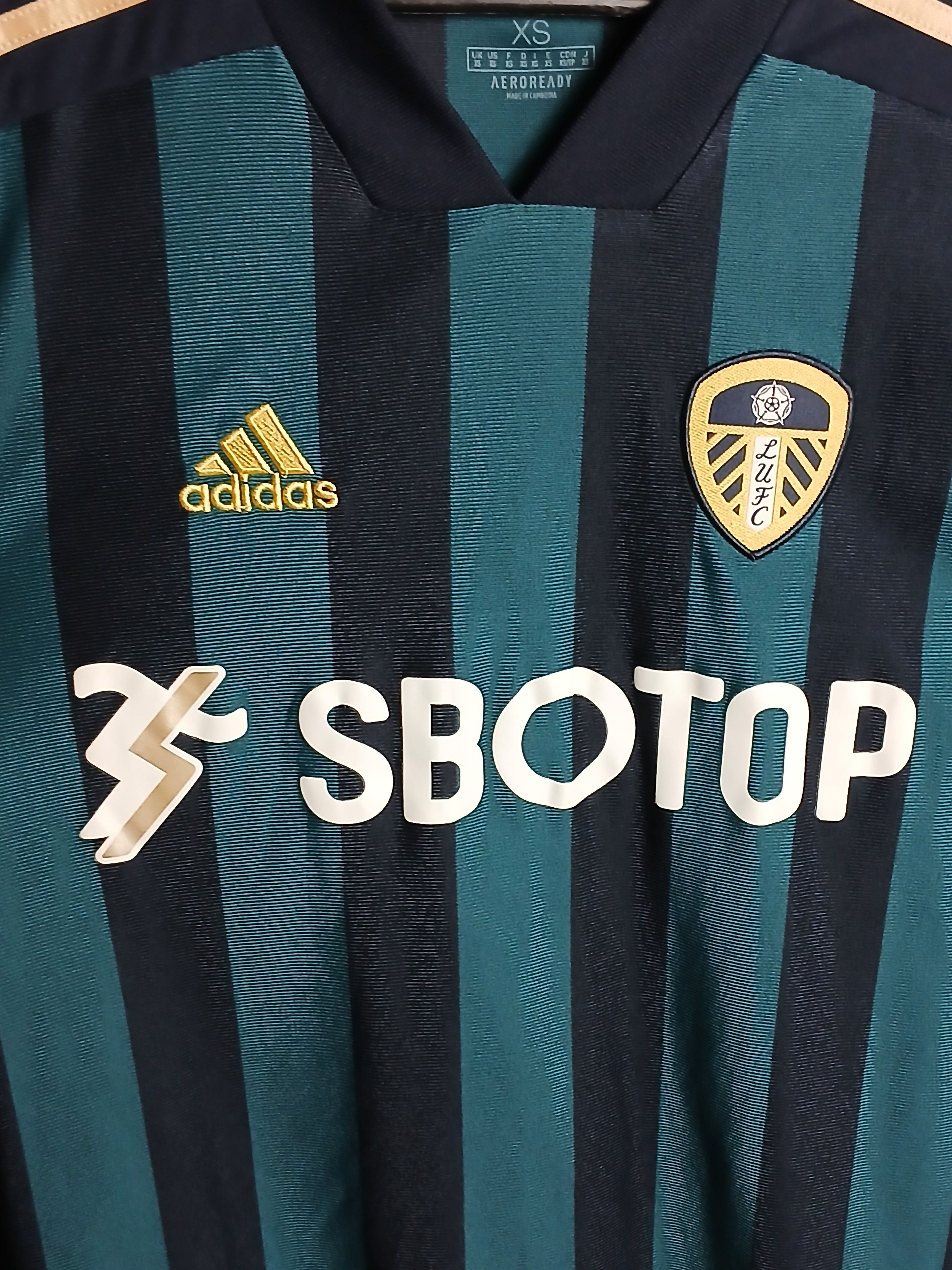 Adidas Leeds United Harrison Jersey T-Shirt sticky print Size US XS / EU 42 / 0 - 4 Thumbnail