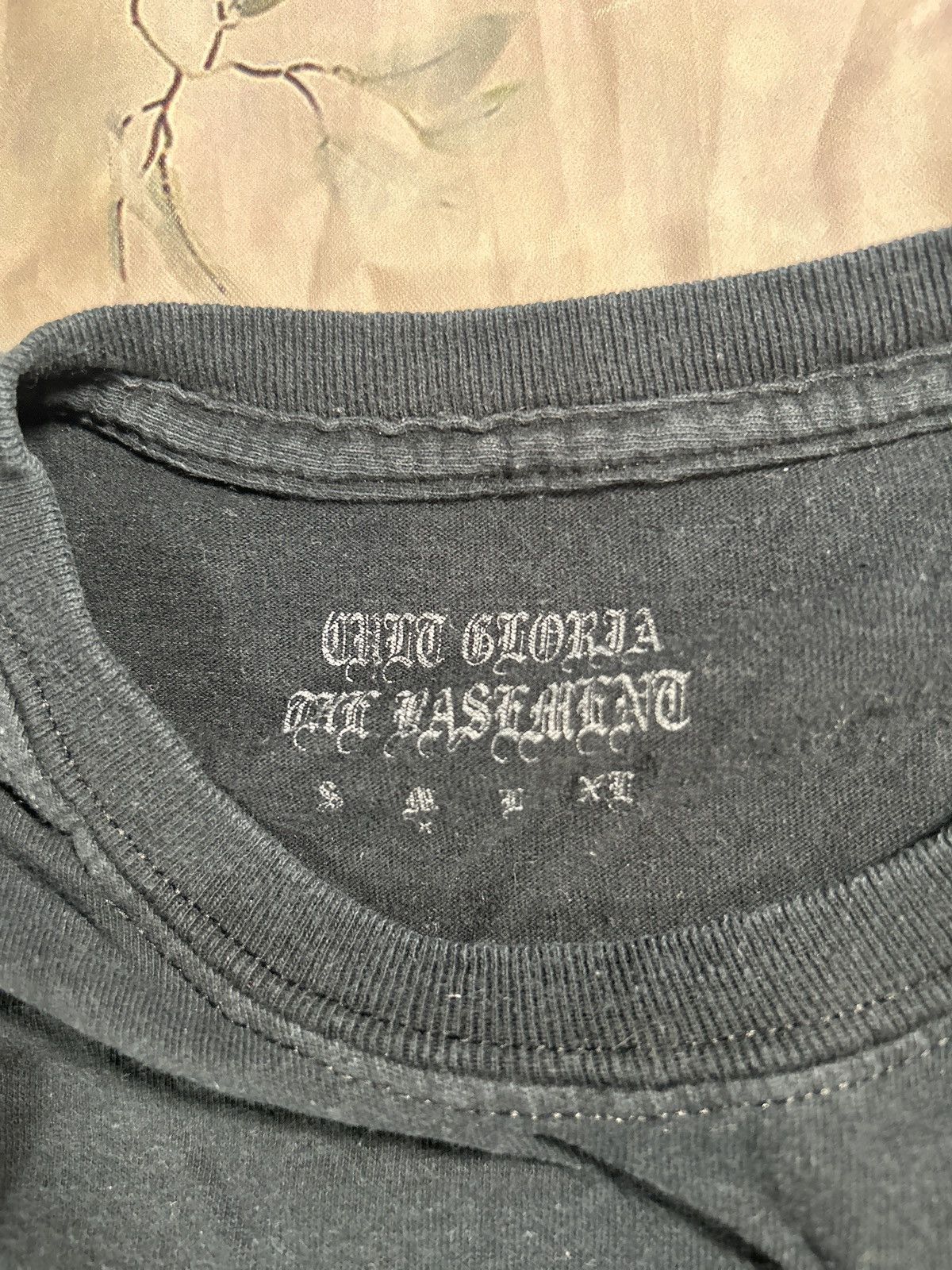 Other T-shirt Cult Gloria The Basement Knife Graphic Size US M / EU 48-50 / 2 - 3 Thumbnail