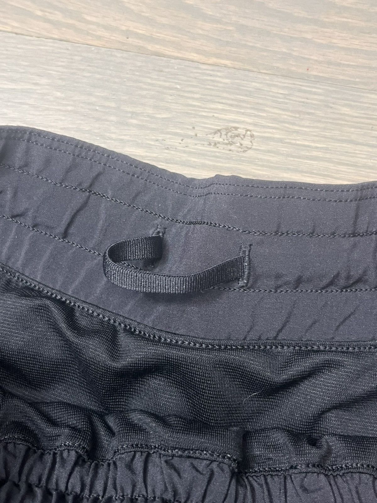 Lululemon Lululemon women’s short shorts. Size 28" / US 6 / IT 42 - 3 Thumbnail