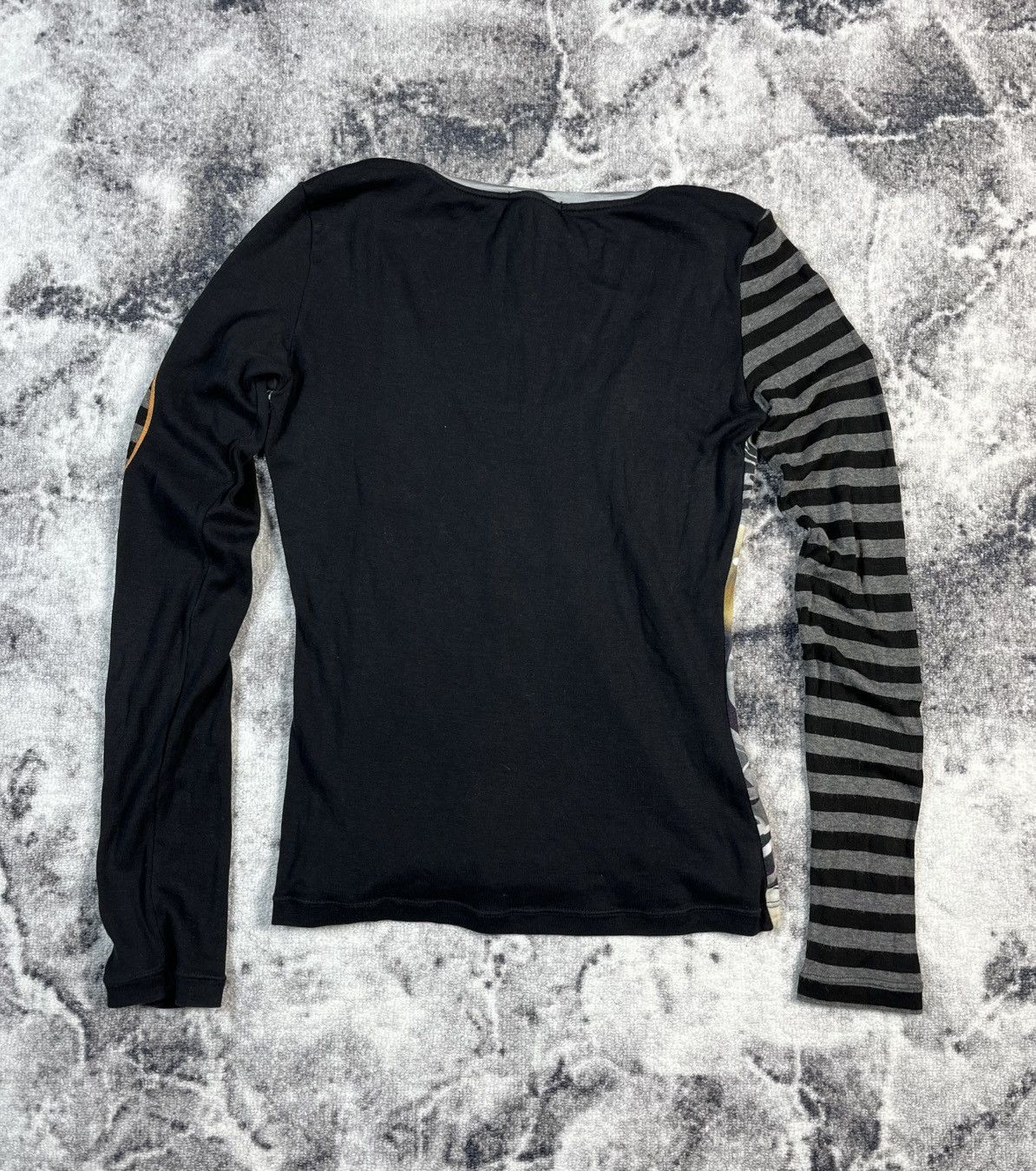 Custo Barcelona Custo Barcelona Deer Graphic Long Sleeve Y2K Top XS S Size XS / US 0-2 / IT 36-38 - 9 Thumbnail