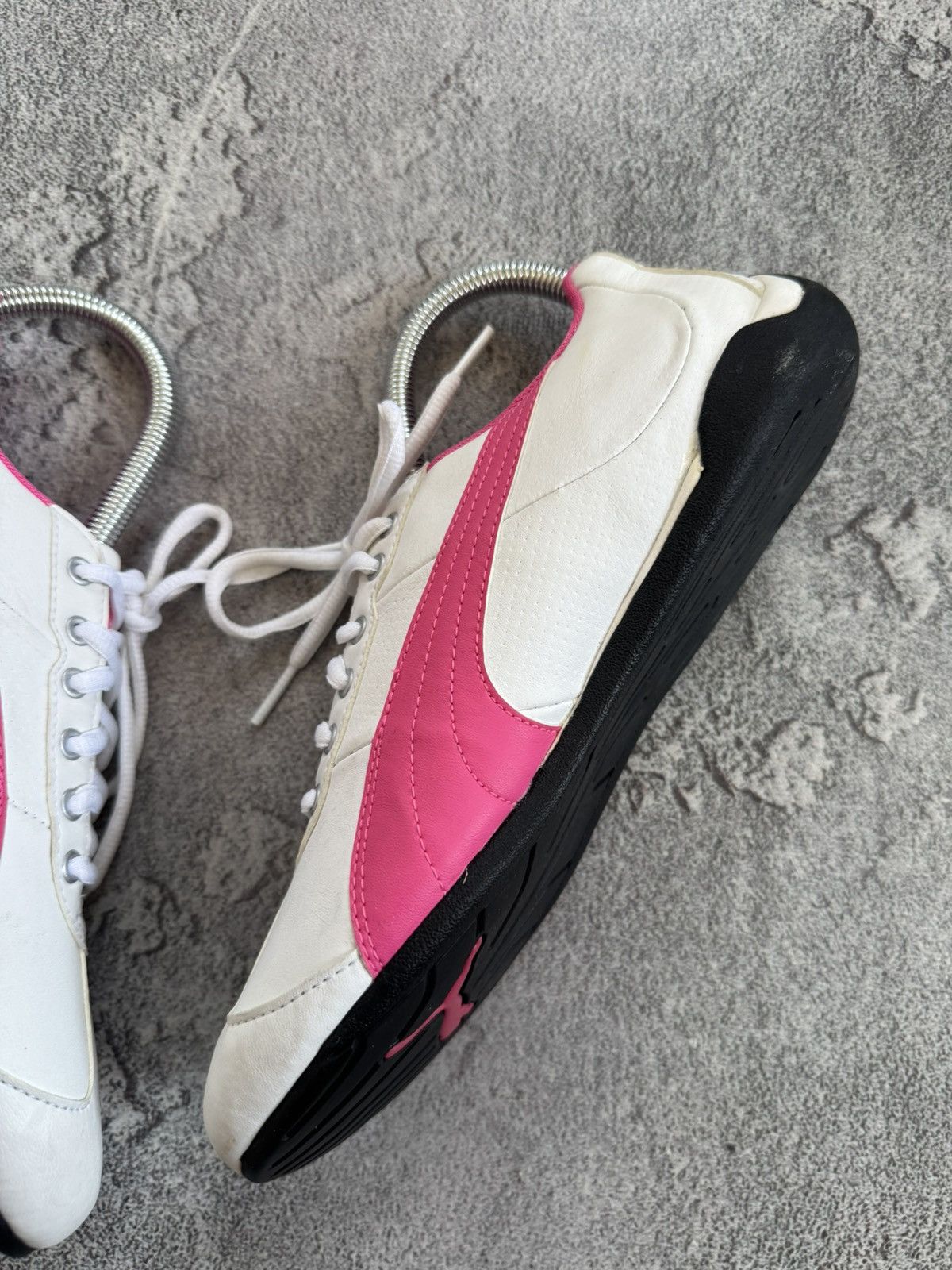 Puma Puma 39/EUR 25cm SpeedCat white & pink sneakers hi top shoes Size US 8.5 / IT 38.5 - 13 Thumbnail