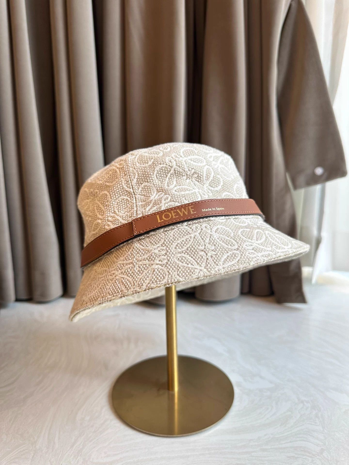 Loewe LOEWE Classic Logo Fisherman Hat 57cm M808 Size ONE SIZE - 4 Thumbnail