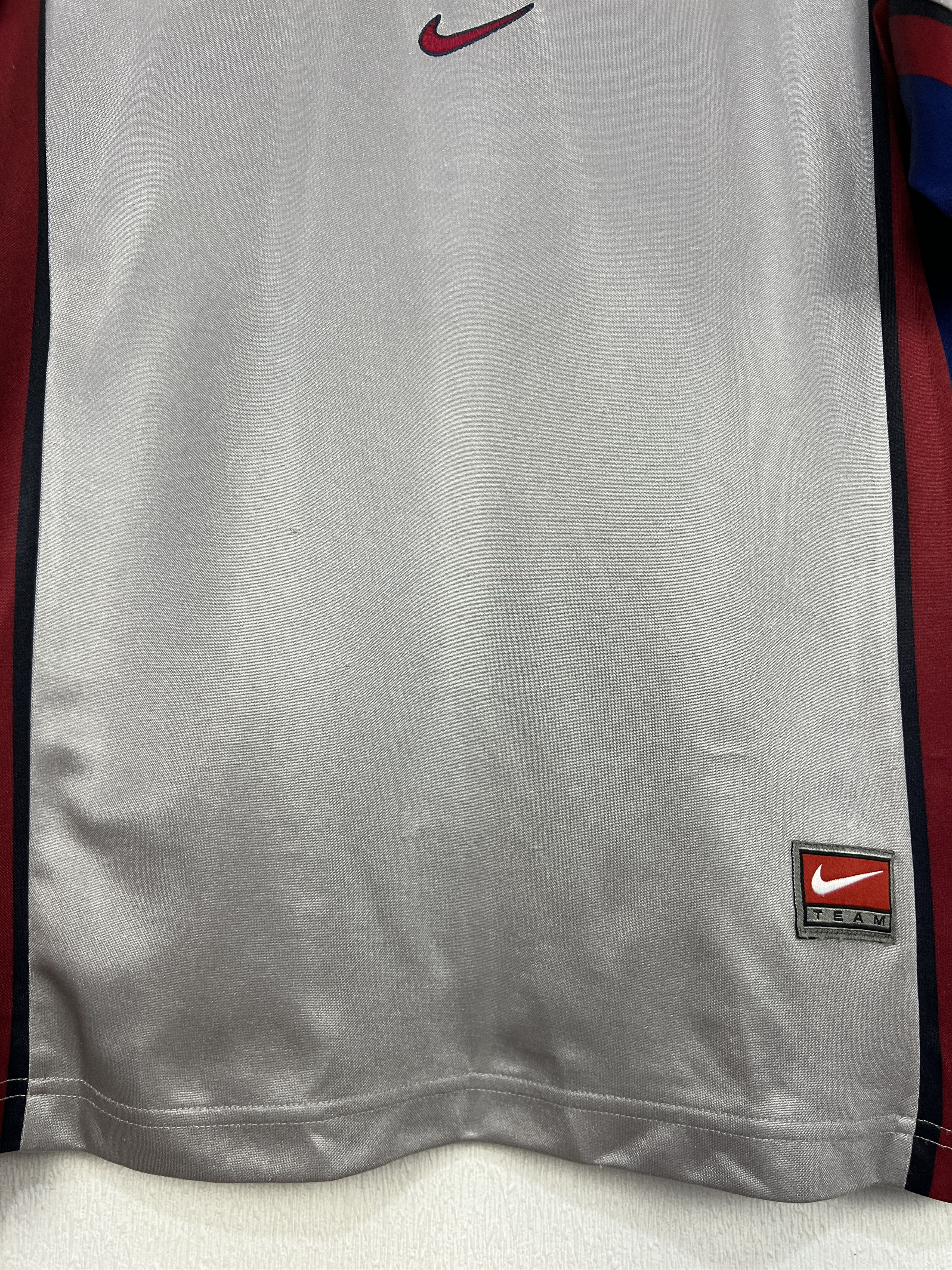 Nike Barcelona Away football shirt Soccer Jersey Trikot Camiseta Size US S / EU 44-46 / 1 - 6 Thumbnail