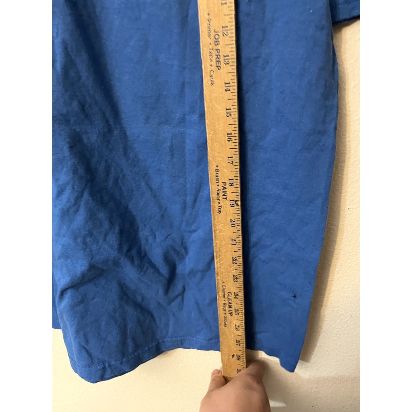 Champion VINTAGE Champion T-shirt Men Large Blue Logo Tee Short Sleeve Crew Neck Pullover Embroidered 90s Size US L / EU 52-54 / 3 - 4 Thumbnail