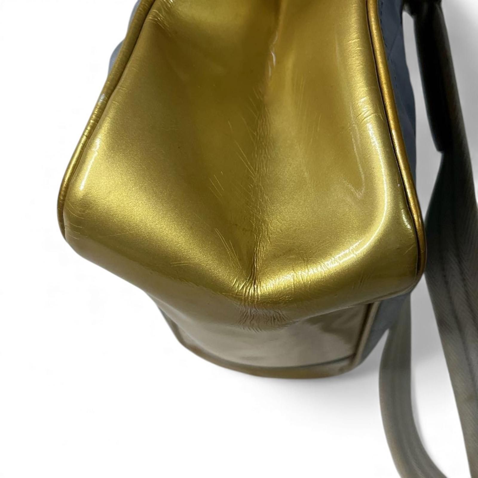 Prada Prada - Quilted Nylon Handbag Gold Accents Size ONE SIZE - 4 Thumbnail