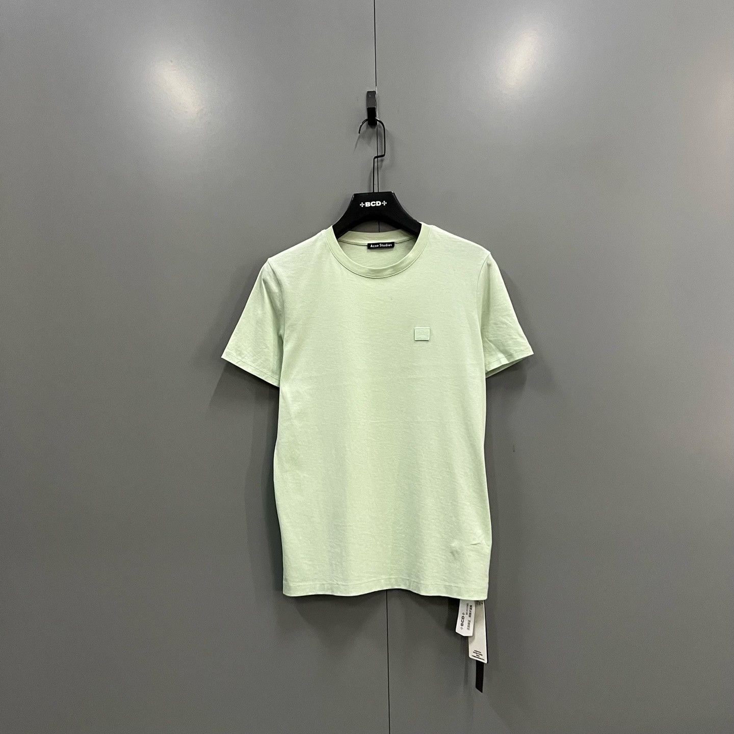 Acne Studios Acne Studios Embroidered T-Shirt S Women Size S / US 4 / IT 40 - 1 Thumbnail