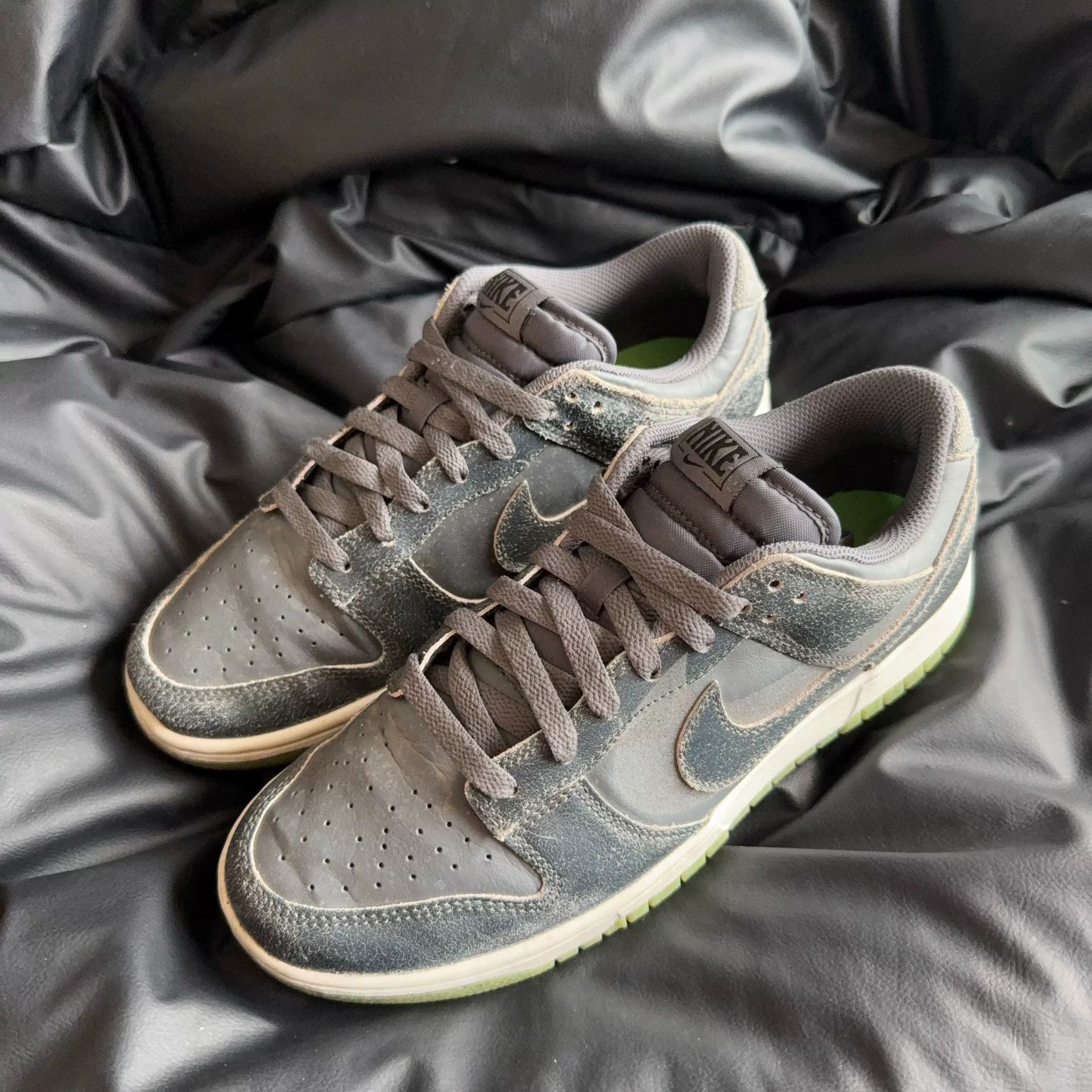 Nike Nike Green Lowtop Sneakers 42 Men Size US 9 / EU 42 - 1 Thumbnail