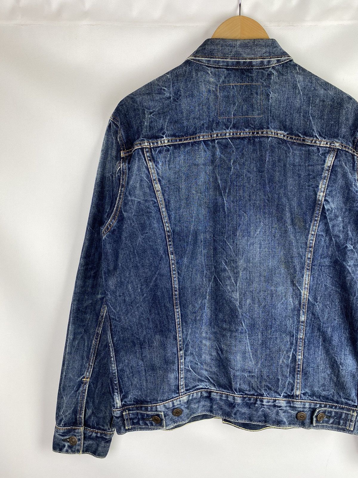 Levi's Levis men’s denim trucker jacket size L Size US L / EU 52-54 / 3 - 15 Thumbnail