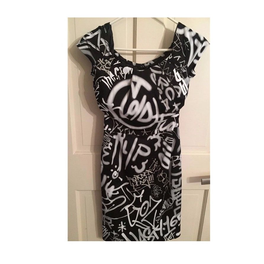 Moschino AW15 MOSCHINO COUTURE Jeremy Scott Puffy GRAFFITI DRESS Size S / US 4 / IT 40 - 1 Thumbnail