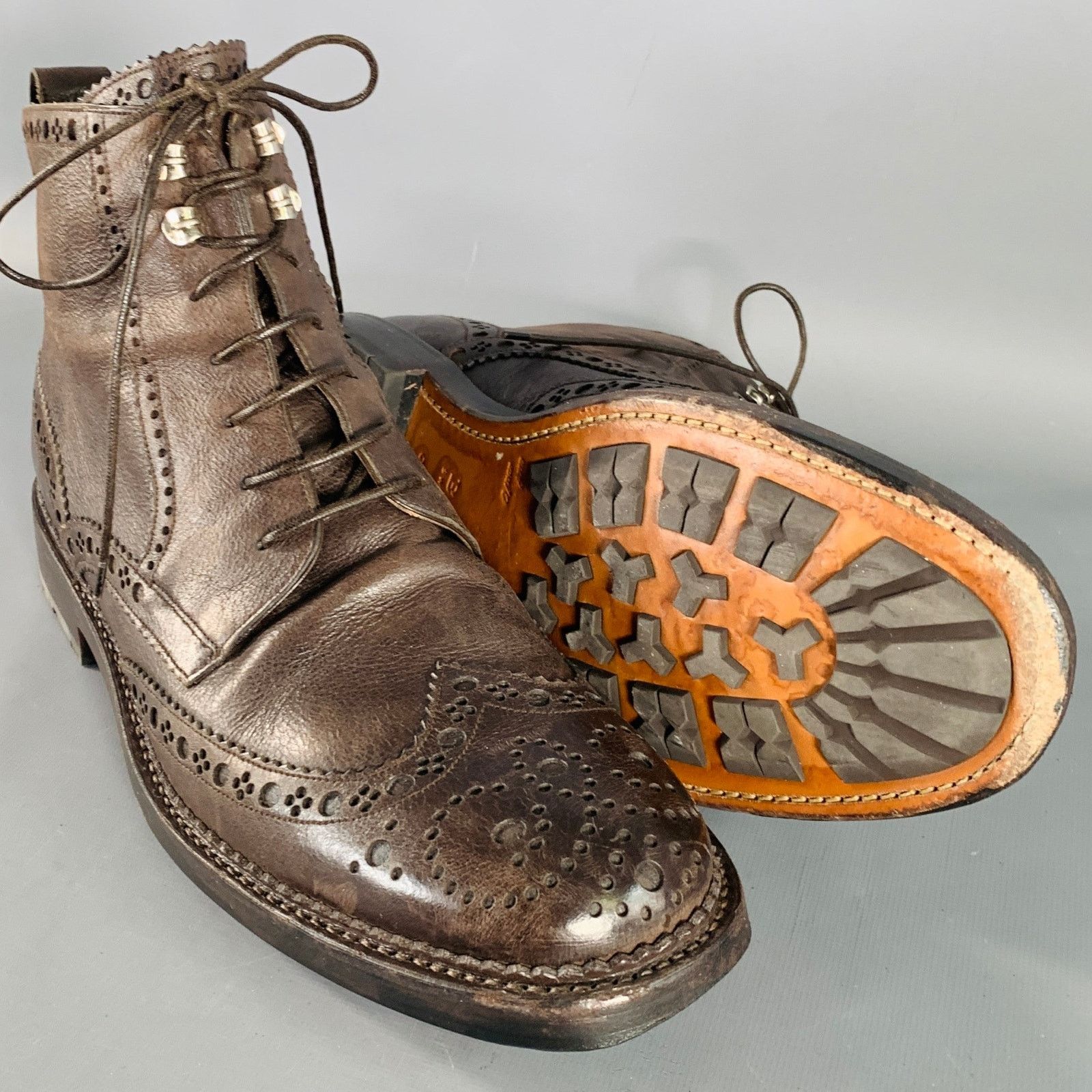 Bally Avery Brown Perforated Pebble Grain Leather Wingtip Boots Size US 10 / EU 43 - 5 Thumbnail
