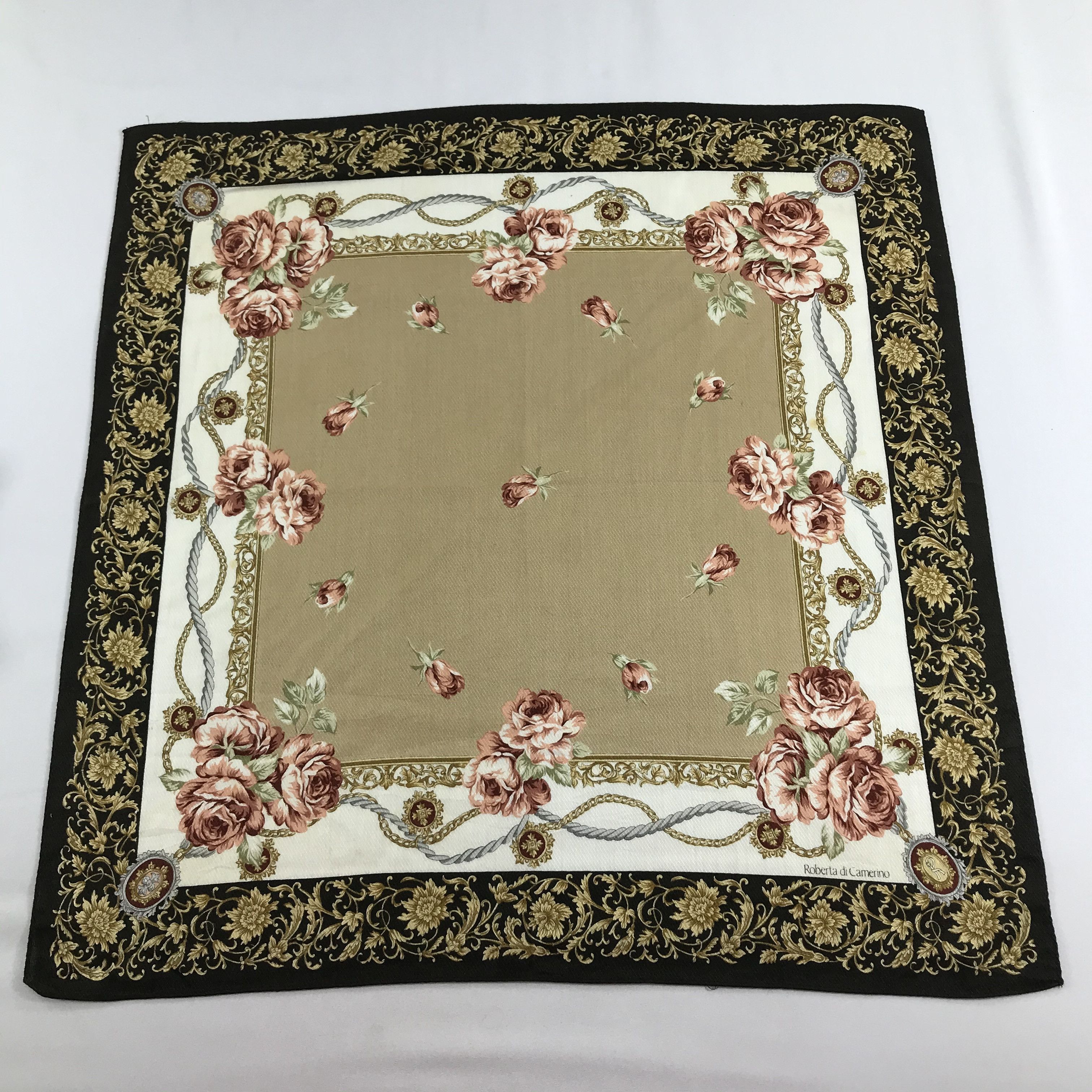 Roberta di Camerino Roberta di Camerino Handkerchief Neckerchief Bandana H914 Size ONE SIZE - 1 Thumbnail