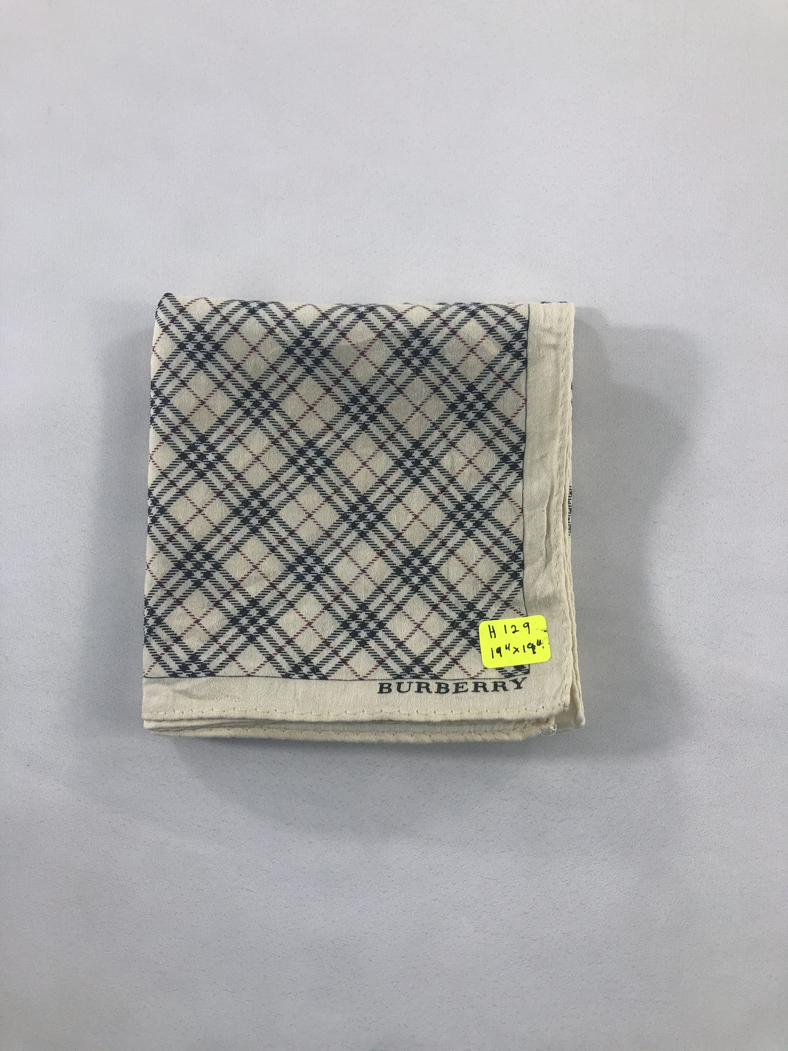 Burberry Burberry Handkerchief / Bandana / Neckerchief Size ONE SIZE - 5 Thumbnail