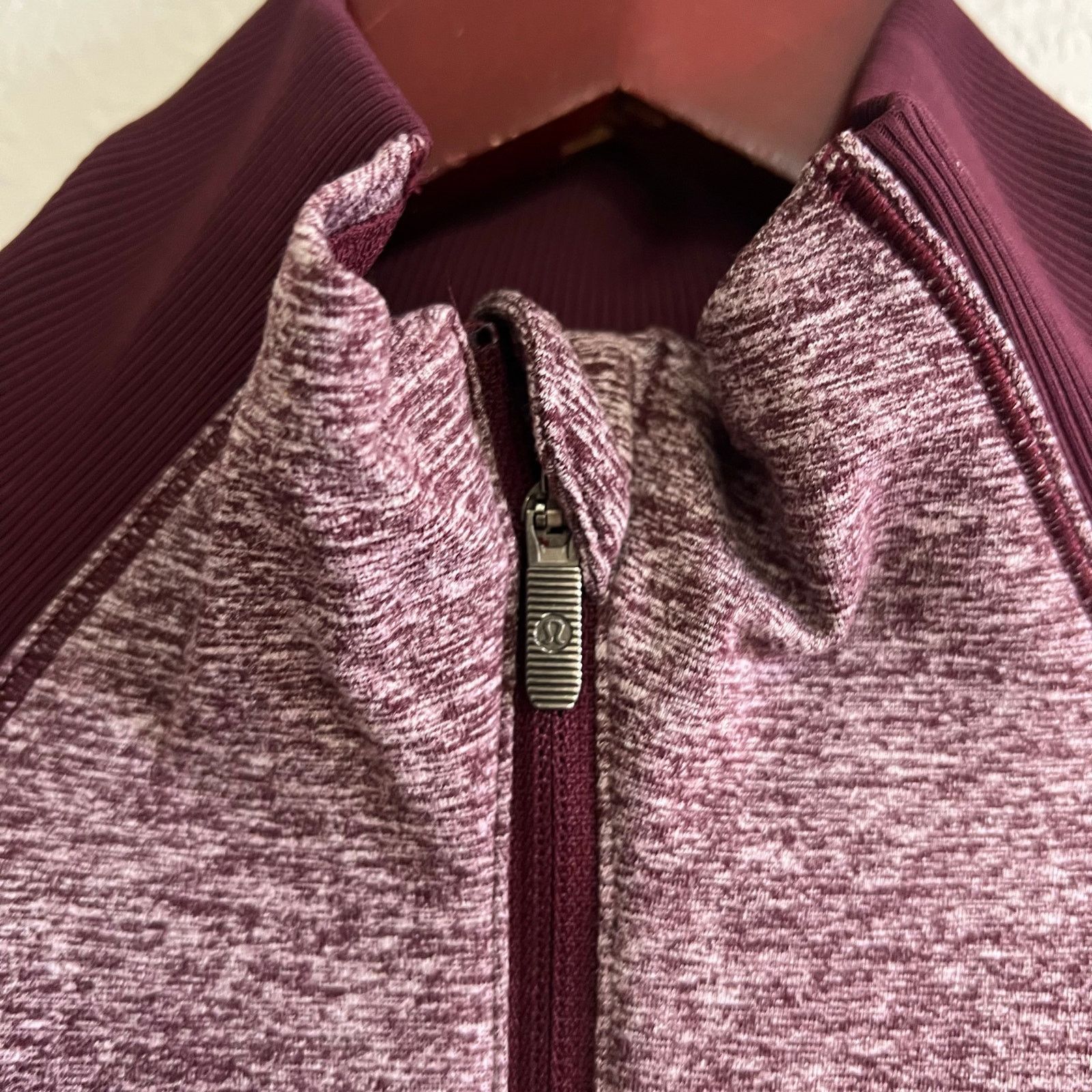 Lululemon Lululemon Women Always Alert 1/2 Zip Heathered Garnet Sz 8 Size M / US 6-8 / IT 42-44 - 9 Thumbnail
