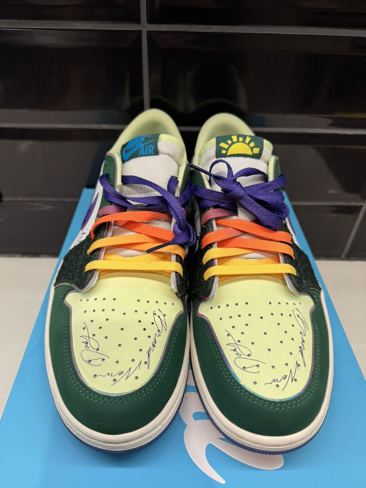 Jordan Brand Air Jordan 1 Low OG “Doernbecher 2023” – Size 13 Size US 13 / EU 46 - 2 Thumbnail