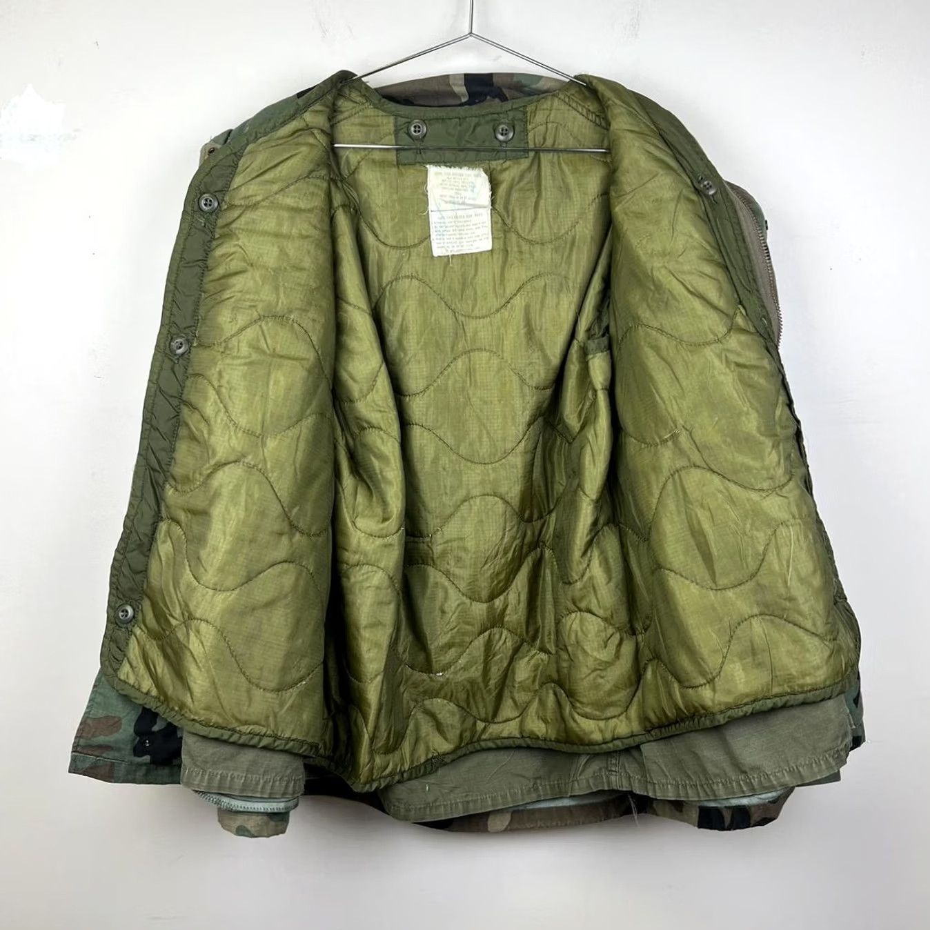 Vintage VINTAGE American Vintage Military Jacket Camouflage Nylon Green S Men Jacket Military Camouflage Size US S / EU 44-46 / 1 - 6 Thumbnail