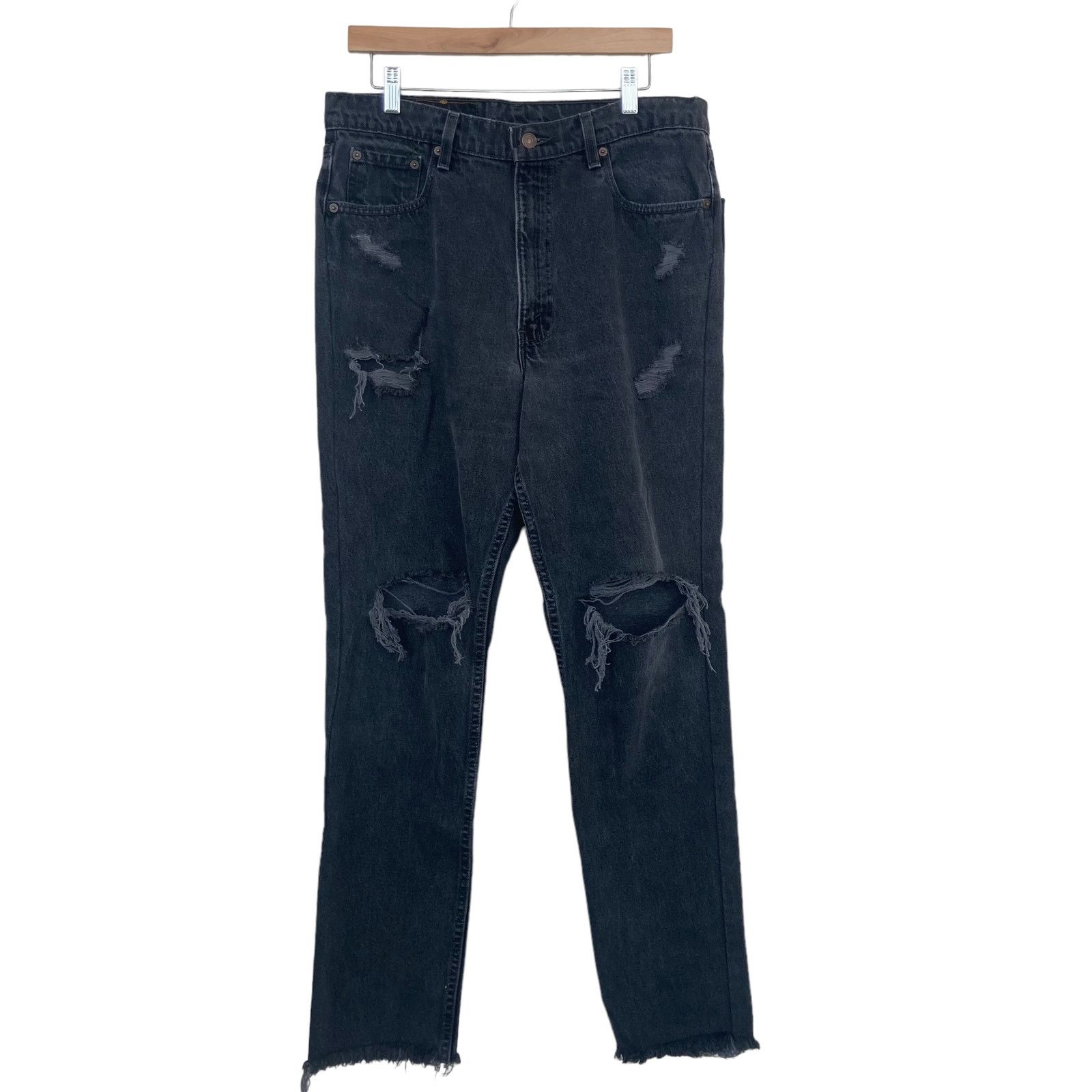 Levi's Levis 550 High Waisted Black Distressed Mom Jeans Sz 34 Size 34" / US 12 / IT 48 - 1 Thumbnail