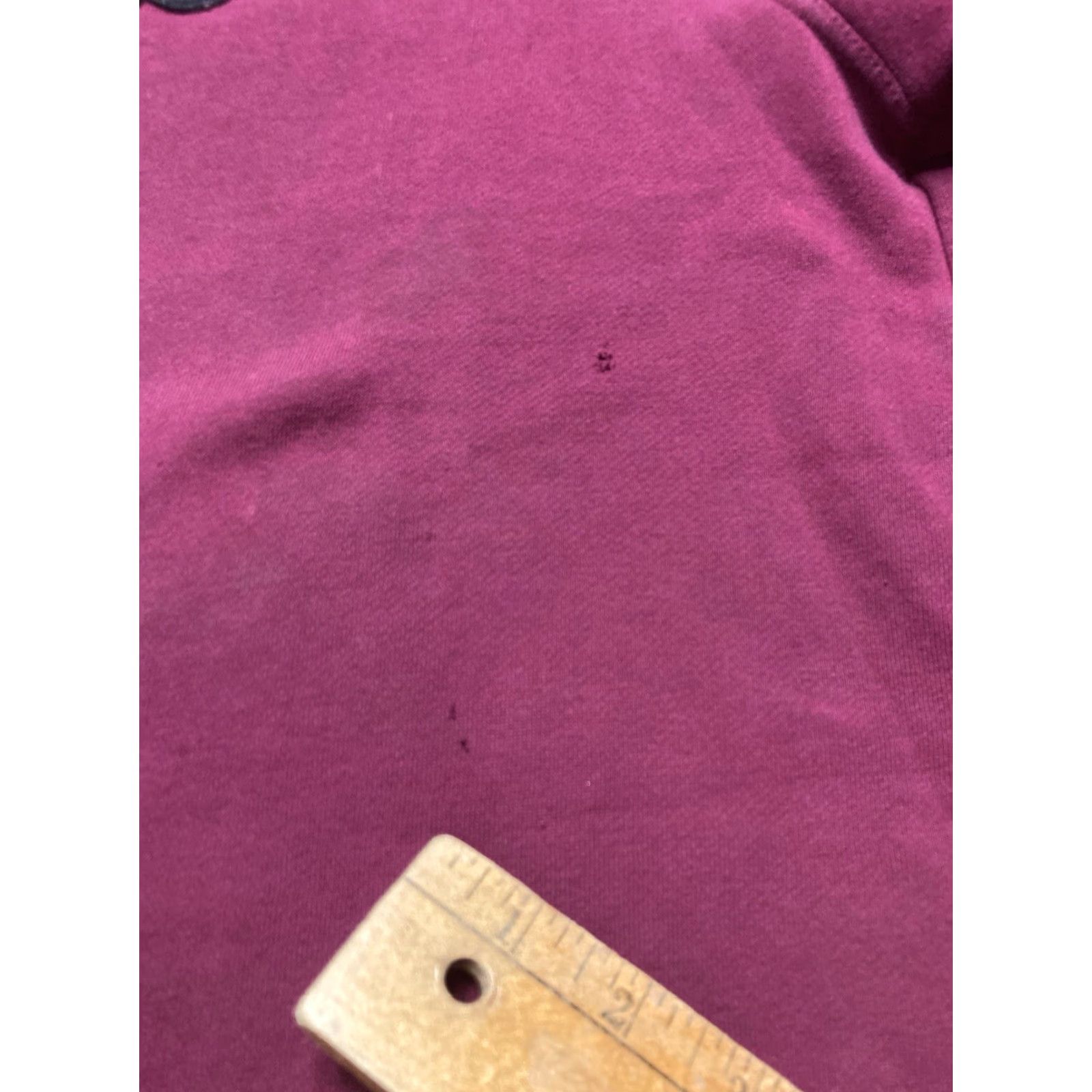 Champion VINTAGE Champion Embroidered Patch Logo Sweatshirt Crewneck Maroon Red XL Mens Adult Sweatshirt Pullover Distressed Size US XL / EU 56 / 4 - 4 Thumbnail