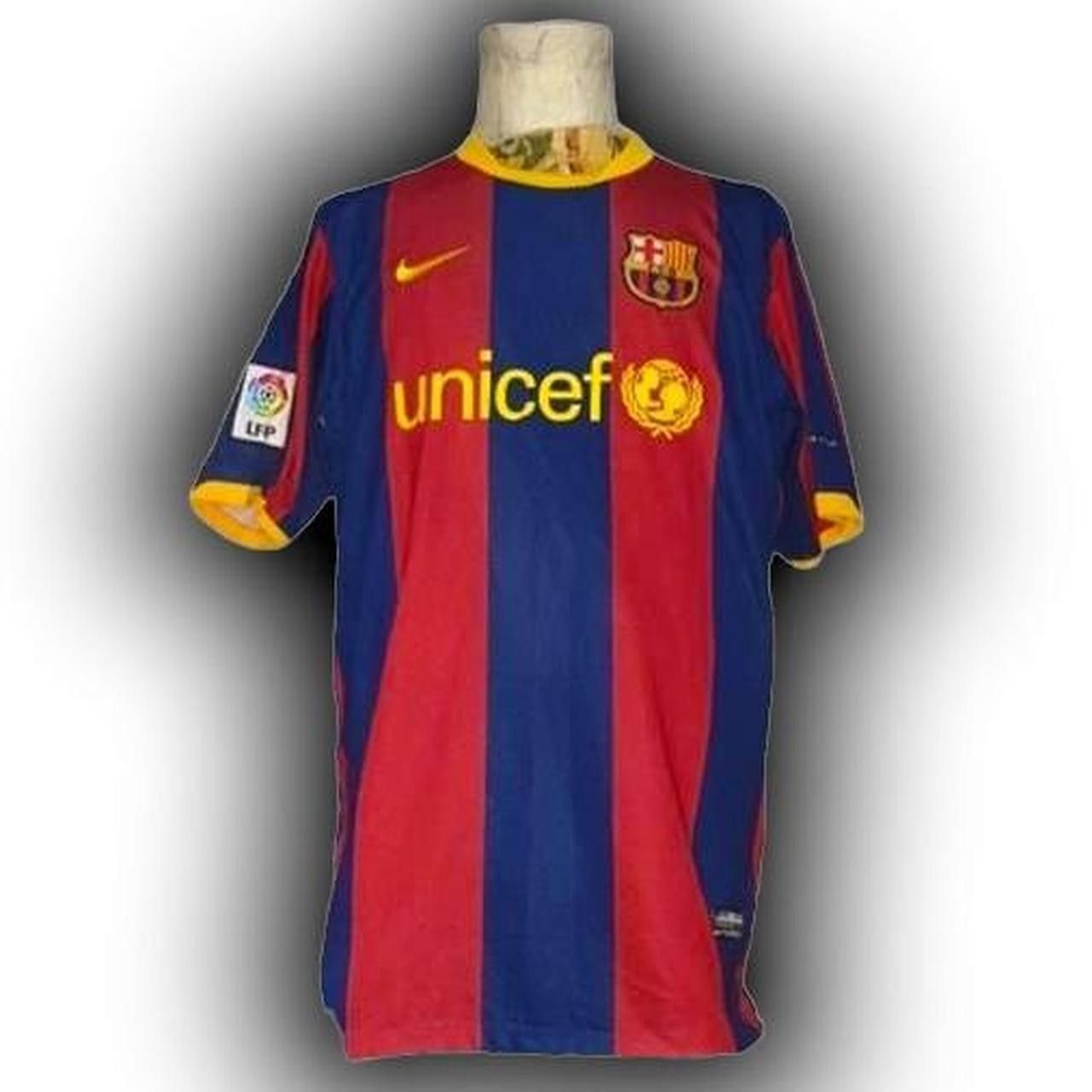 Nike Fc Barcelona Spain 2010 2011 Home Shirt Jersey fcb barca Size US L / EU 52-54 / 3 - 3 Thumbnail