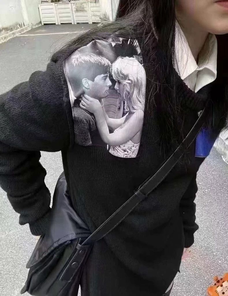Raf Simons Raf Simons Black portrait patch sweater Size US L / EU 52-54 / 3 - 7 Thumbnail