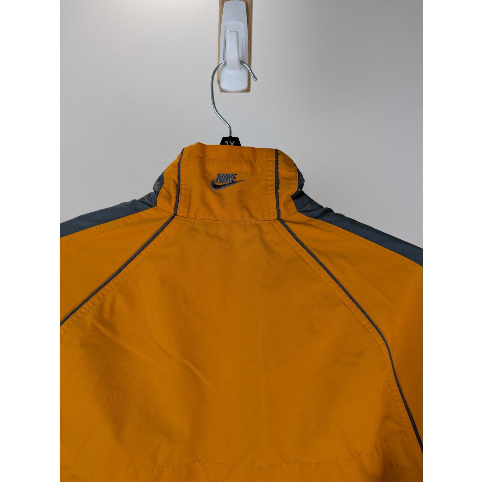 Nike o1rshd1 Vintage Nike Collared Windbreaker Jacket in orange Size US M / EU 48-50 / 2 - 16 Thumbnail