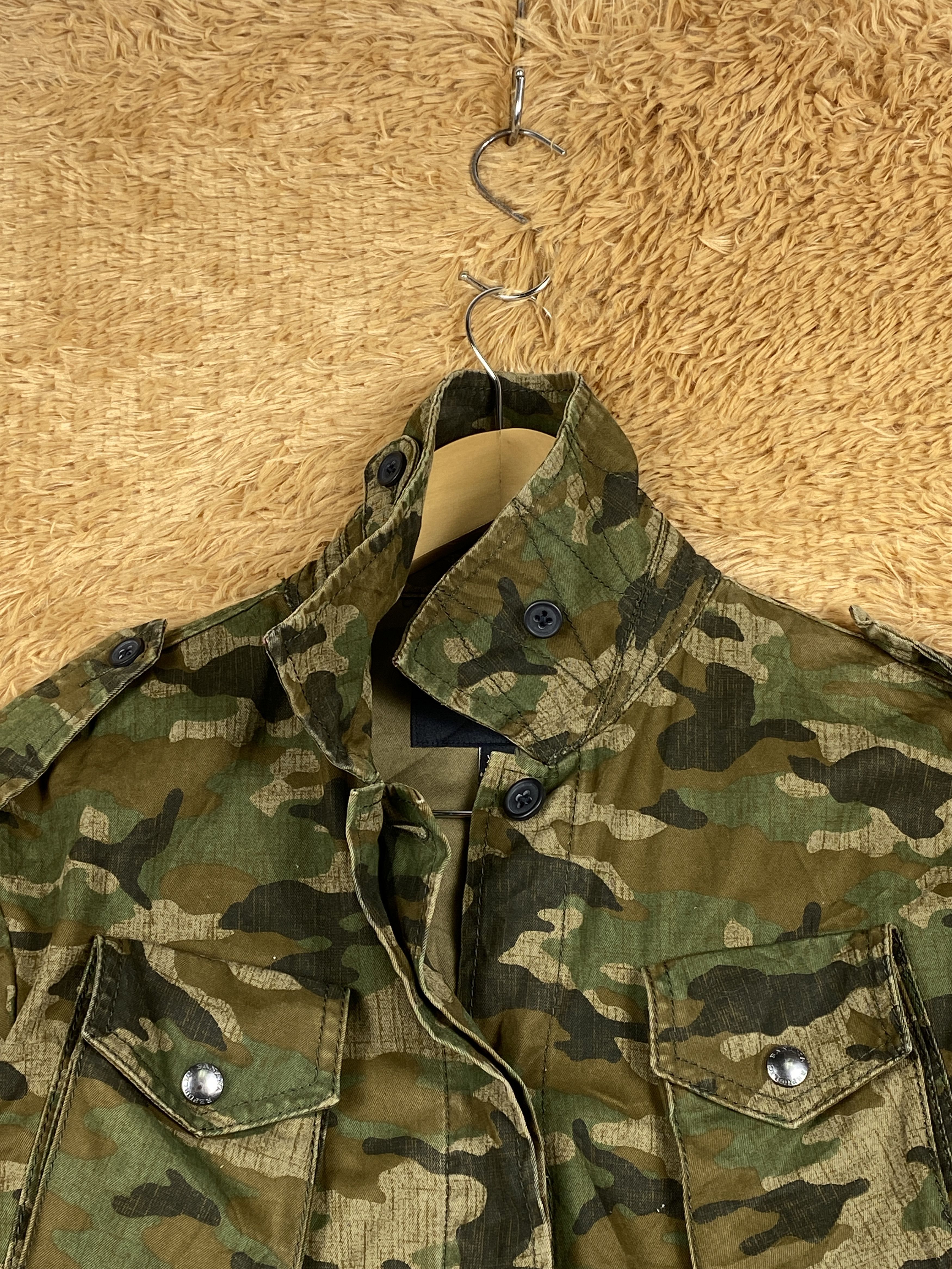 Banana Republic Vintage Banana Republic Camouflage Jacket J1713 Size US S / EU 44-46 / 1 - 3 Thumbnail