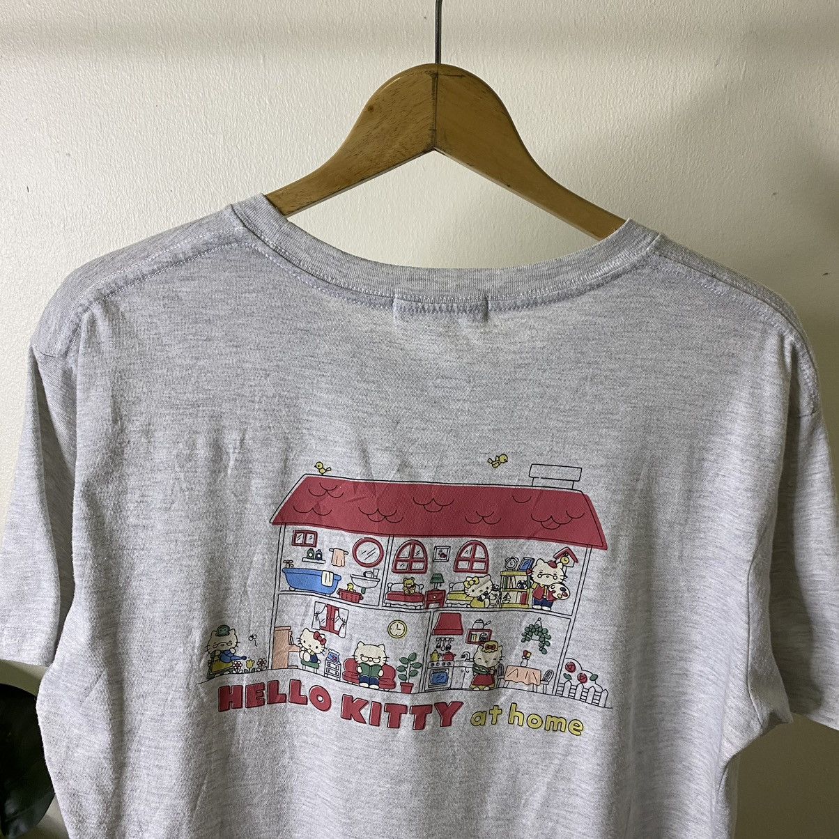 Cartoon Network × Japanese Brand × Vintage Vintage Hello Kitty Japanese Cartoon Official Reissue Tee Size US L / EU 52-54 / 3 - 2 Thumbnail