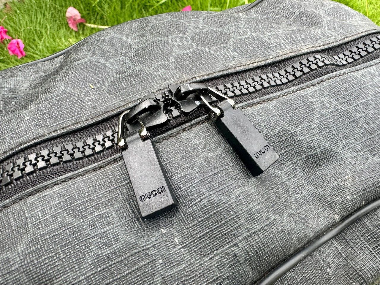 Gucci Authentic Gucci Supreme GG Large Duffle Bag Size ONE SIZE - 12 Thumbnail