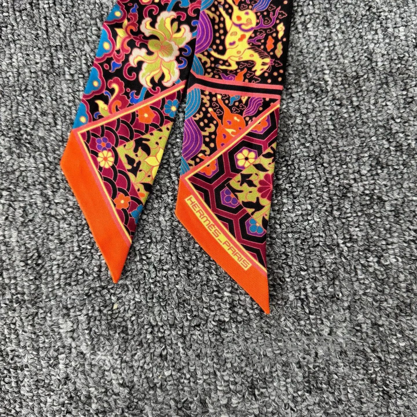 Hermes Hermes Silk scarf made from Twilly silk| Size ONE SIZE - 3 Thumbnail