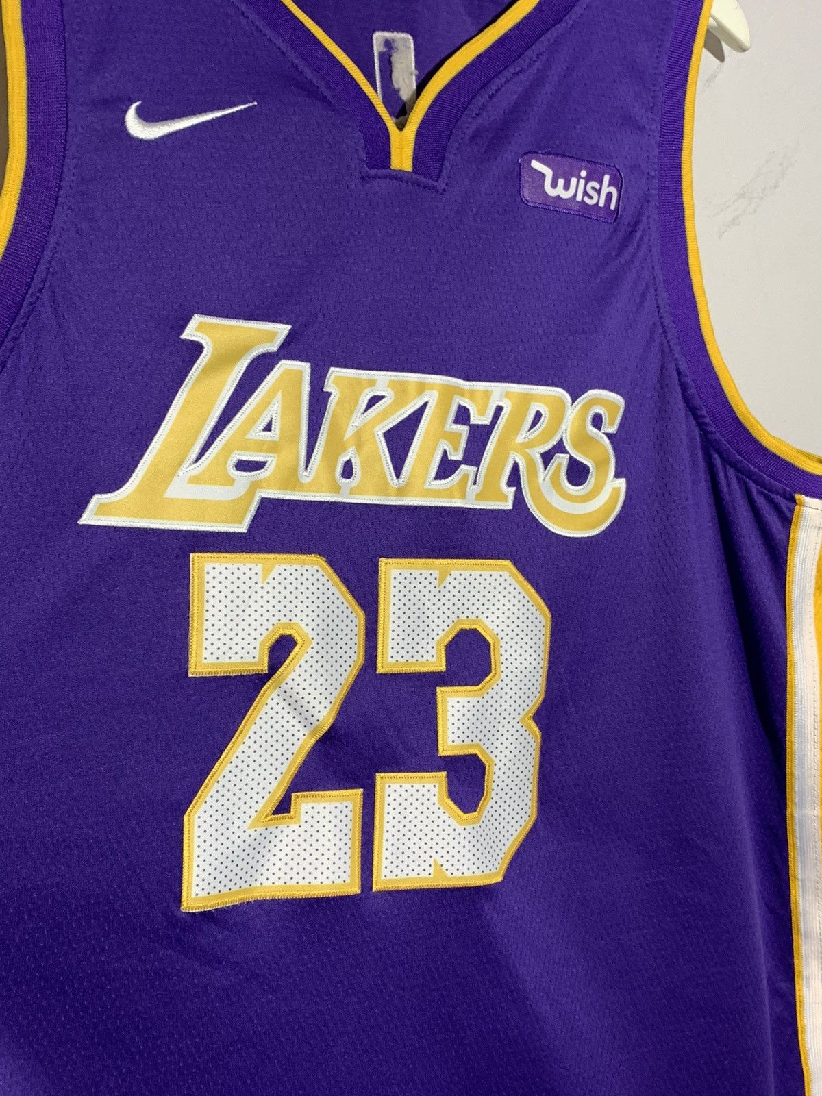 NBA #23 James Lakers Nike Y2k Streetwear NBA Basketball Jersey Size US XL / EU 56 / 4 - 6 Thumbnail