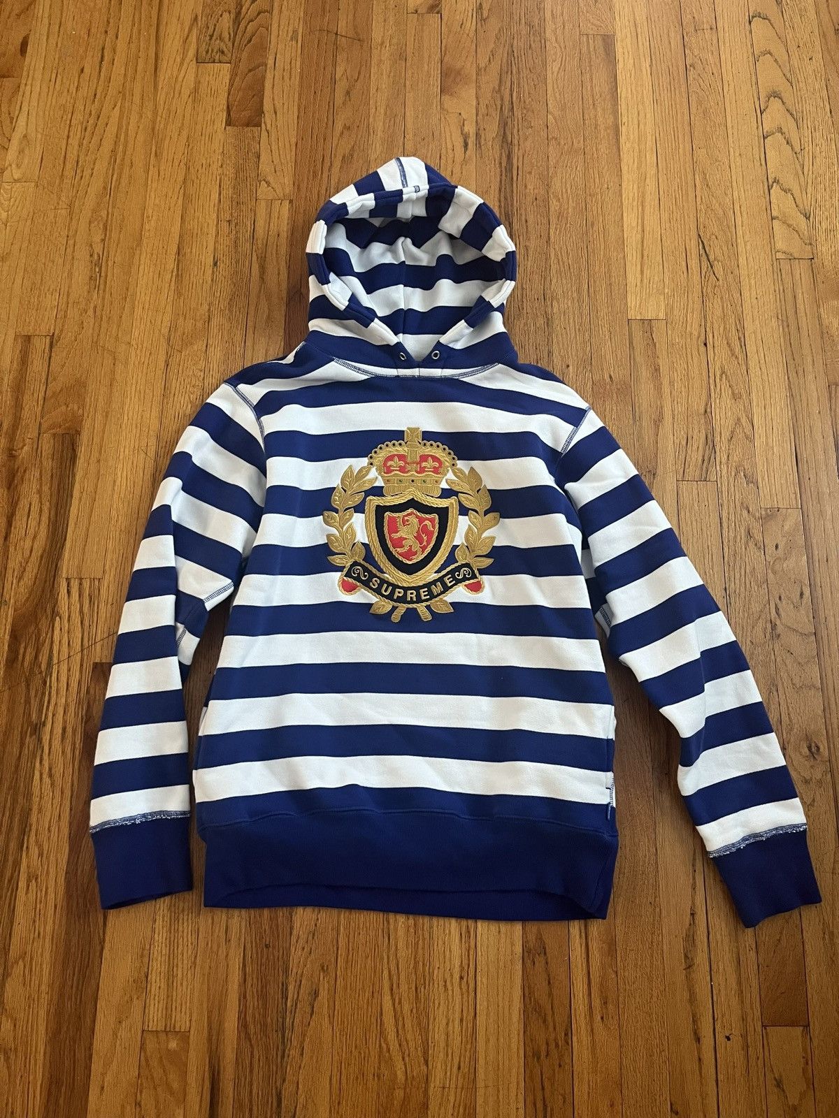 Supreme white striped hoodie clearance