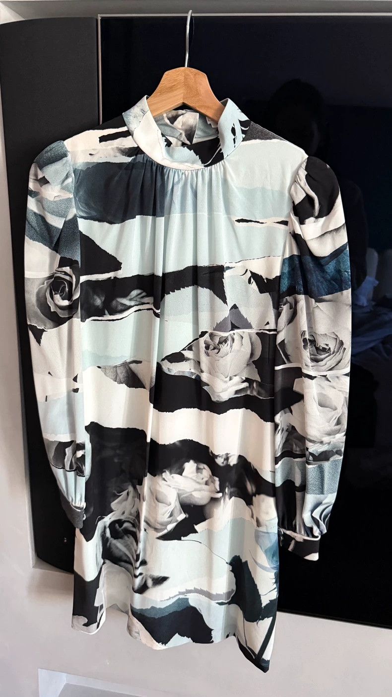 Alexander McQueen Alexander McQUEEN size 38 Color blocked long sleeved dress Size M / US 6-8 / IT 42-44 - 1 Thumbnail