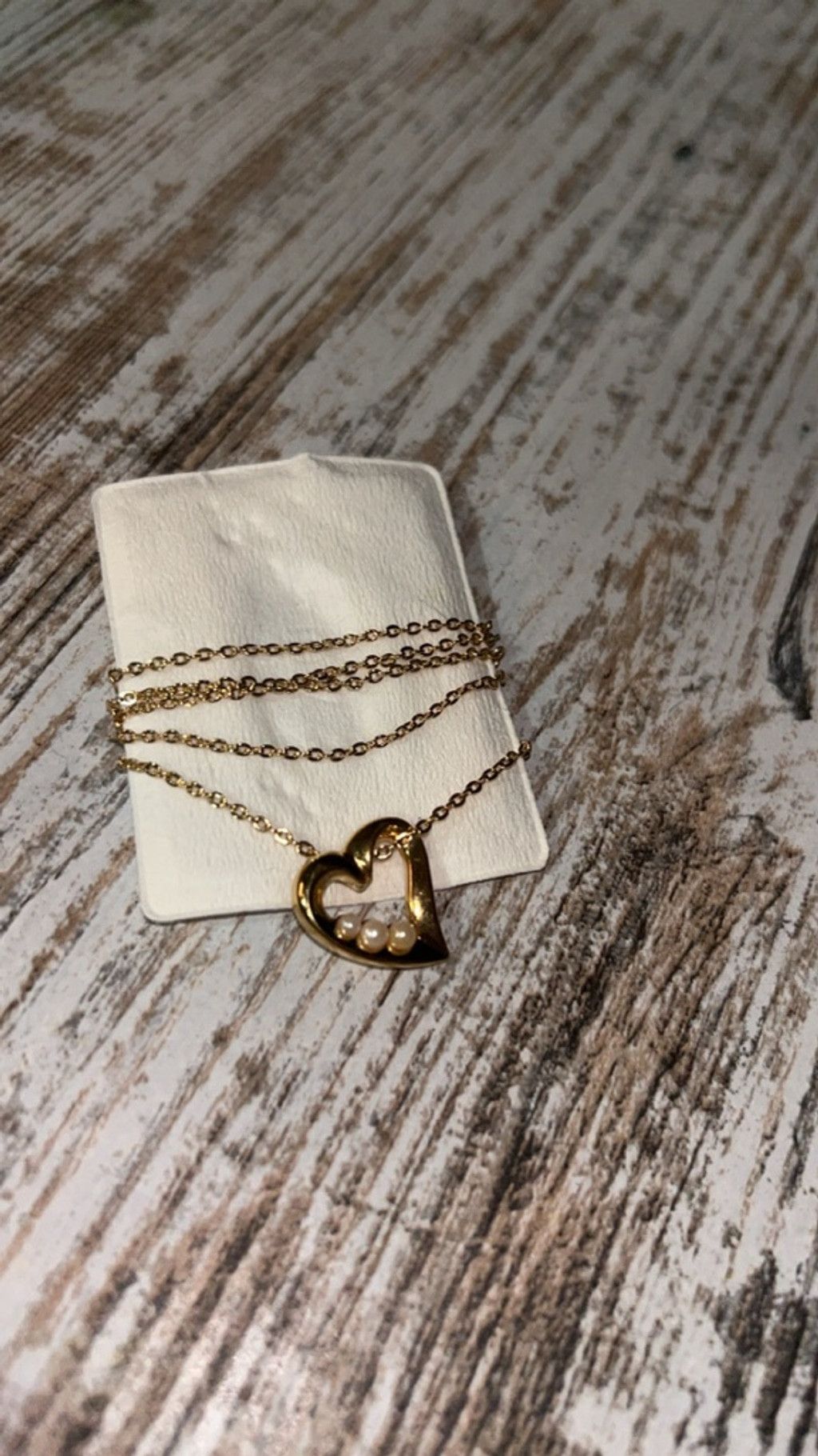 The Unbranded Brand Women's avon Gold Heart Pearl Necklace One Size Size ONE SIZE - 1 Thumbnail