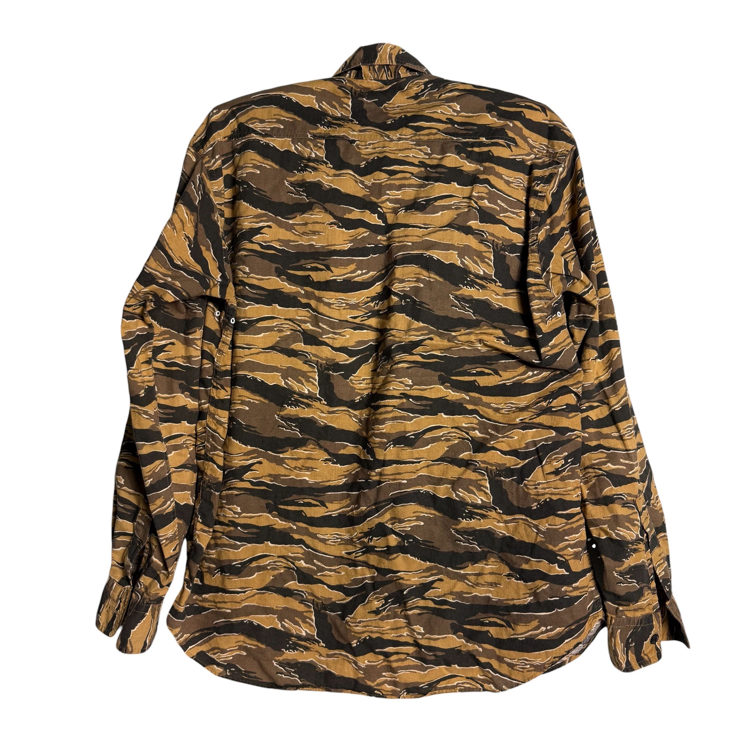 Beams Plus 🔥RARE🔥Vintage Beams Japanese Brand Camo Button Up Shirt Size US L / EU 52-54 / 3 - 4 Thumbnail