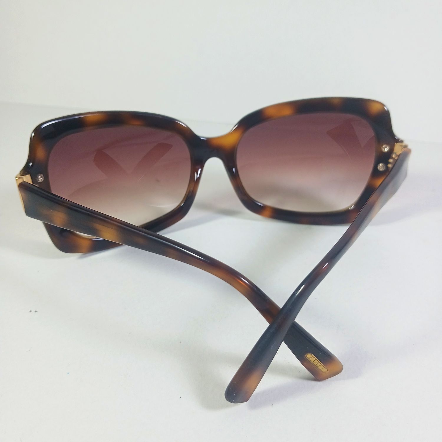 Oliver Peoples Oliver Peoples Vilette Tortoise Brown/Gold Sunglasses w/Case Size ONE SIZE - 9 Thumbnail