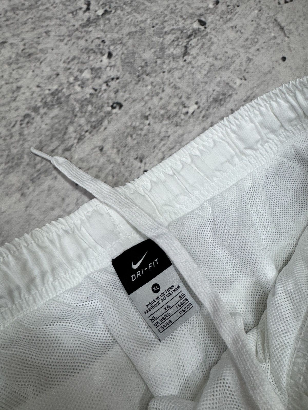 Nike × Vintage NIKE NYLON VINTAGE Y2K OVERSIZE BAGGY FIT PANTS SWEATPANTS Size US 34 / EU 50 - 6 Thumbnail